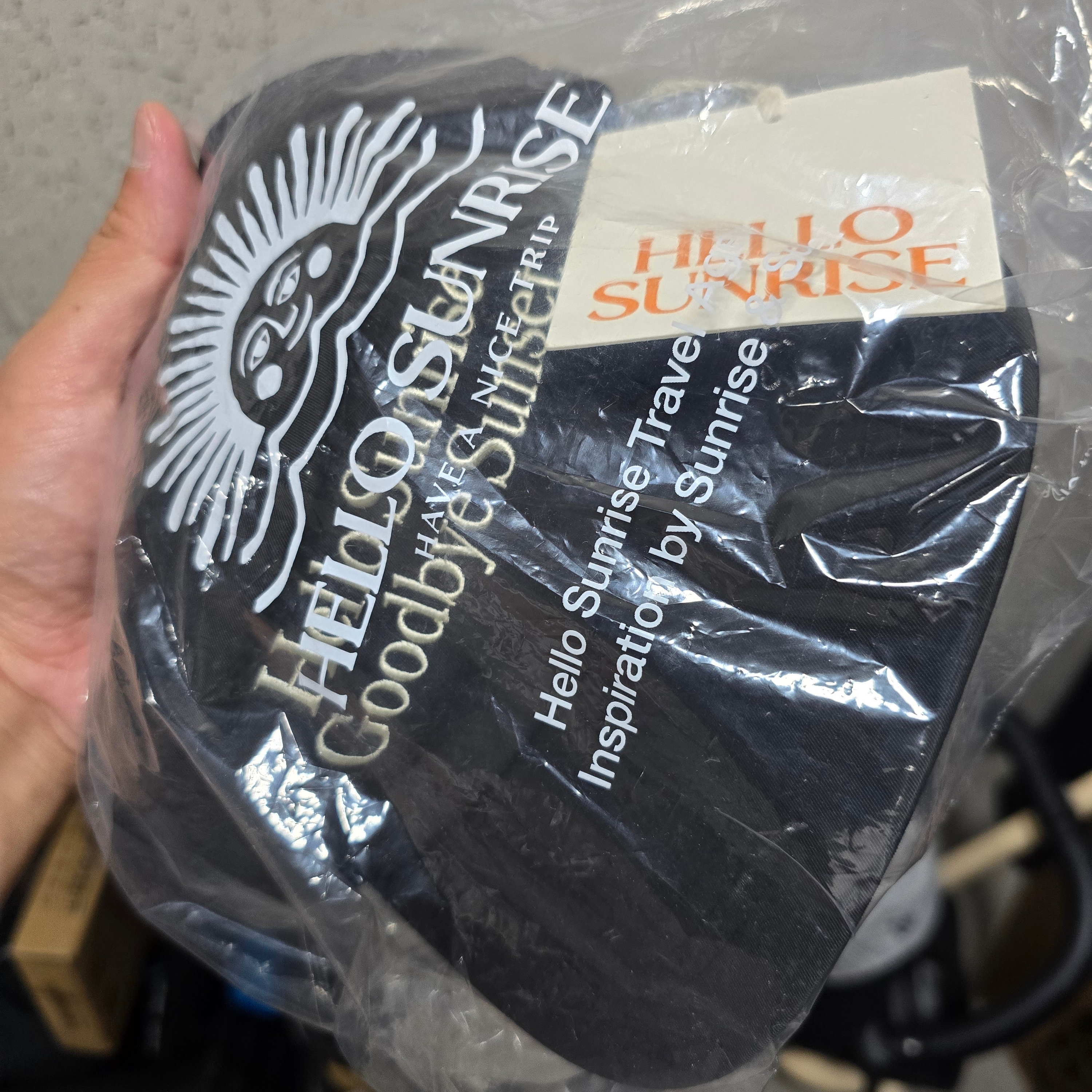 Hello Sunrise Have a Nice Trip Ball Cap Deep Blue 착용 스타일
