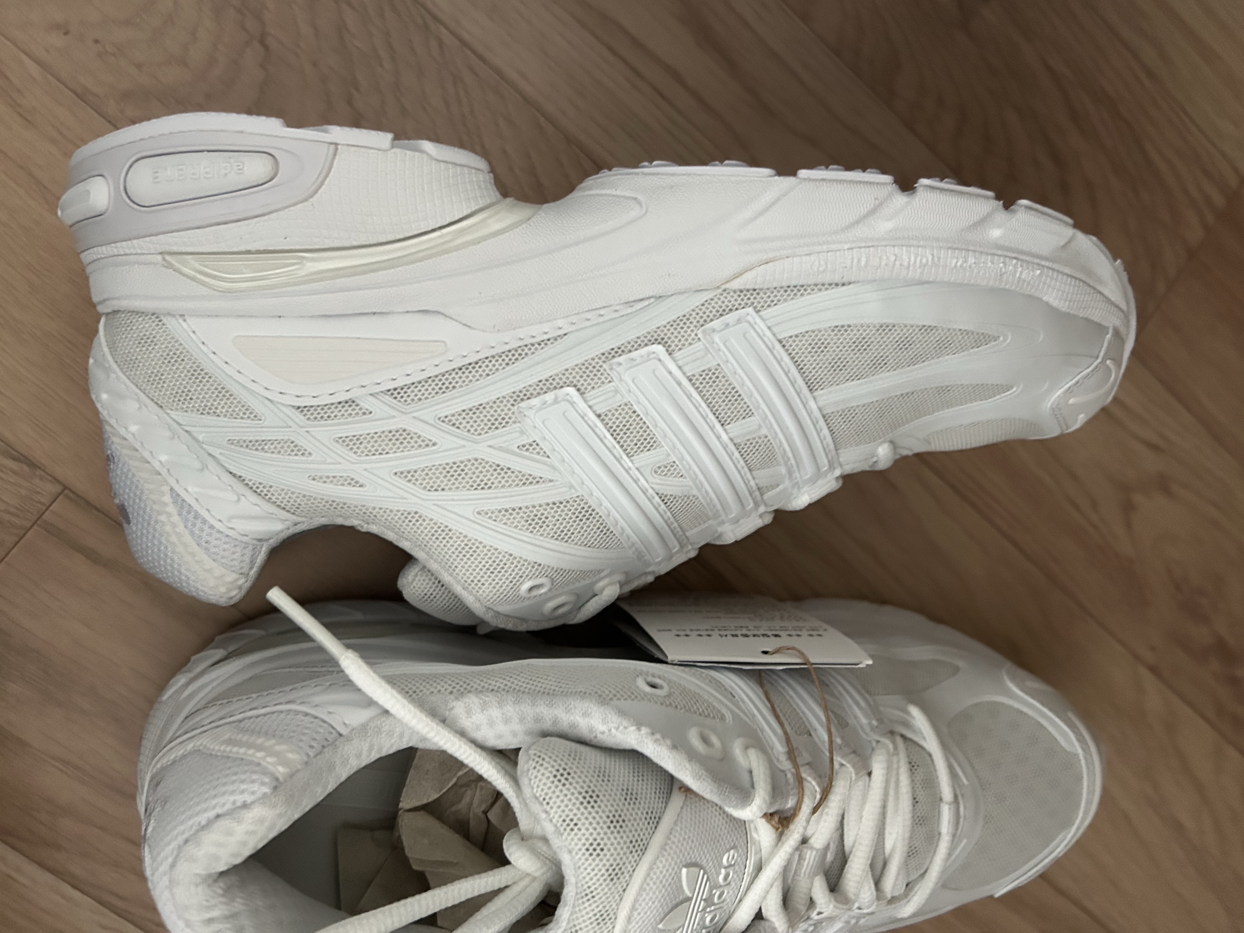 Adidas Adistar Cushion Cloud White Crystal White 착용 스타일