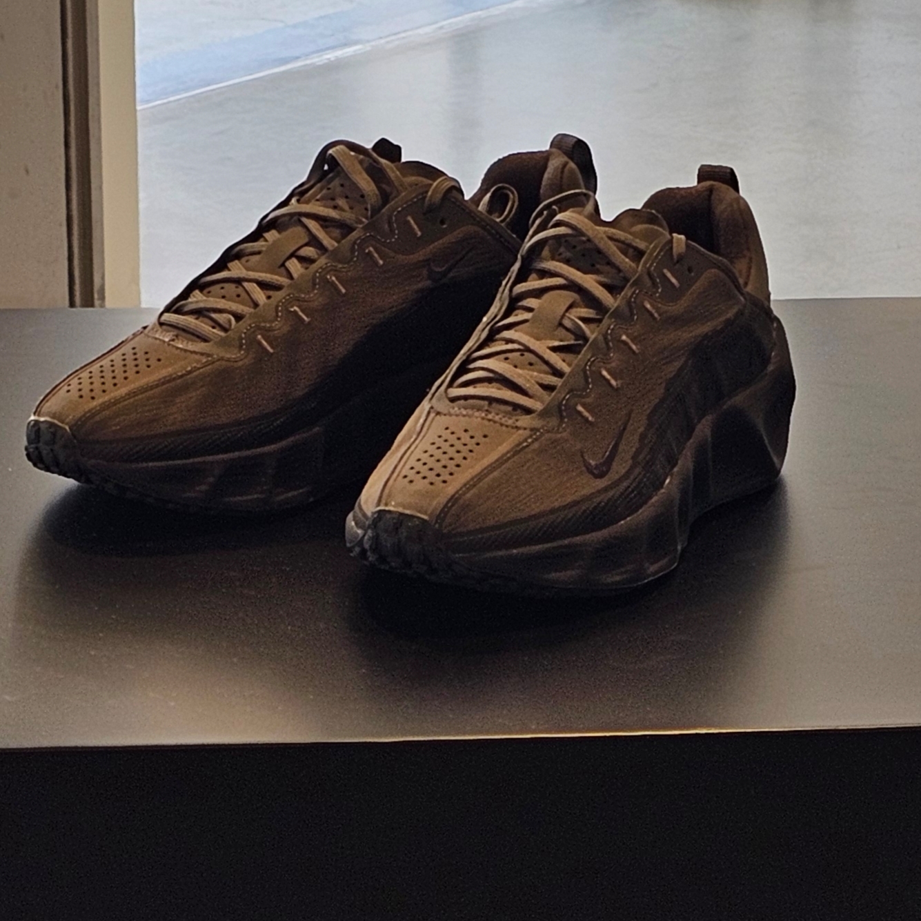 Nike x Hyein Seo Ava Rover Black 착용 스타일 - 1
