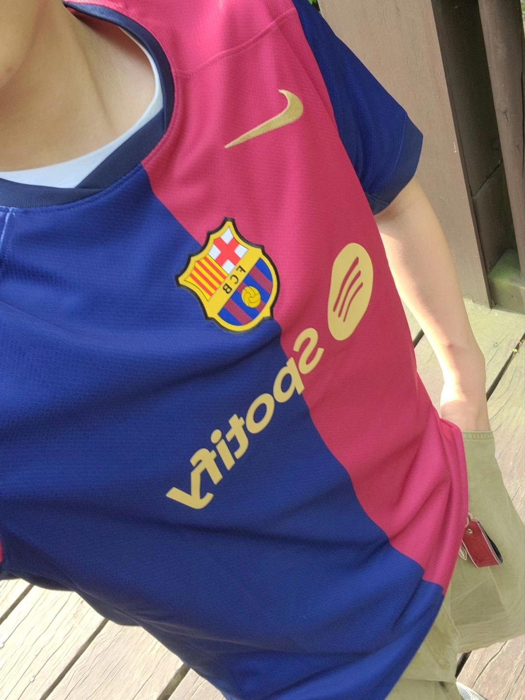 Nike FC Barcelona 2024/25 Dri-Fit Stadium Home Jersey Deep Royal Blue Noble Red (Non Marking Ver.) 착용 스타일 - 2