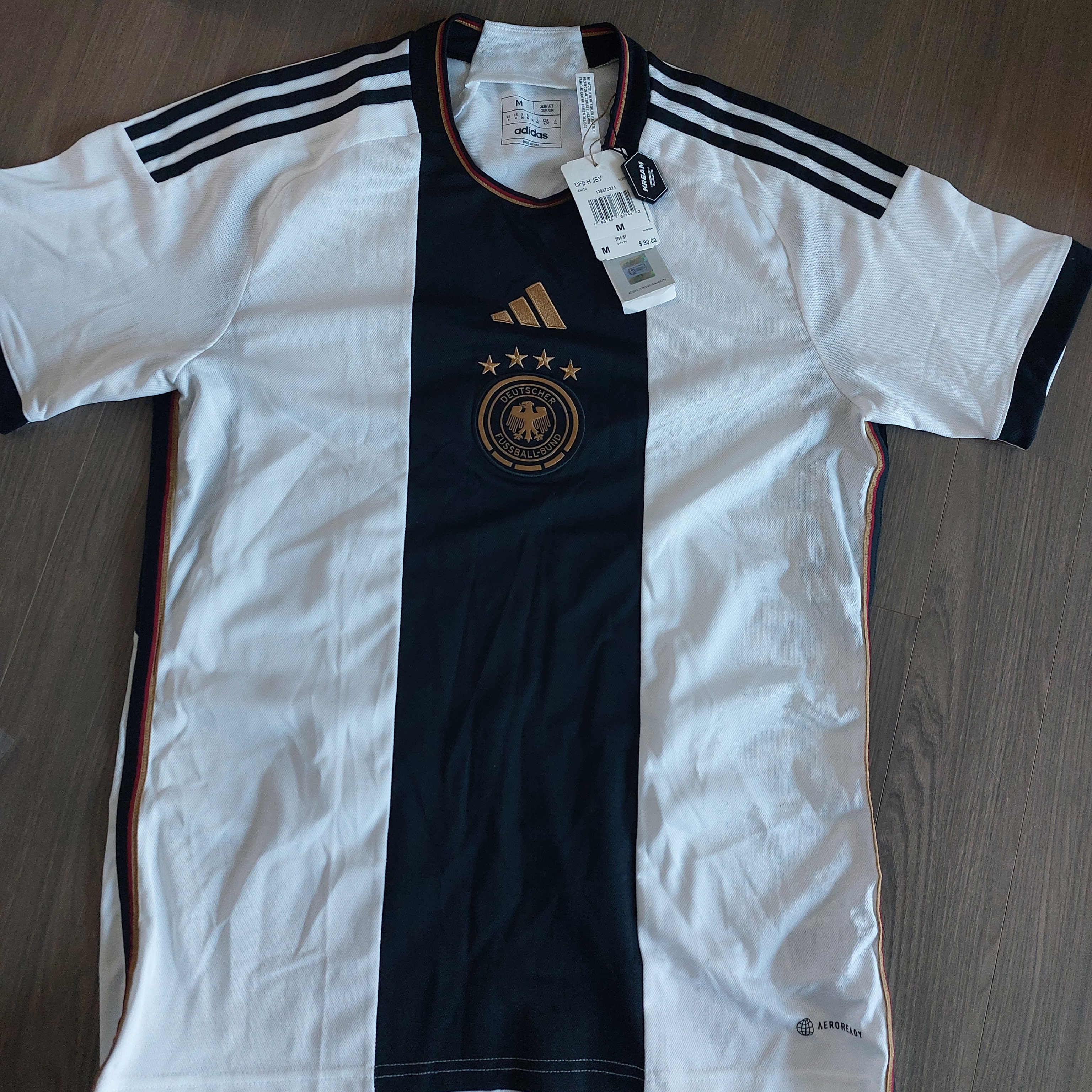 Adidas Germany 2022 Home Jersey White - US Sizing 착용 스타일