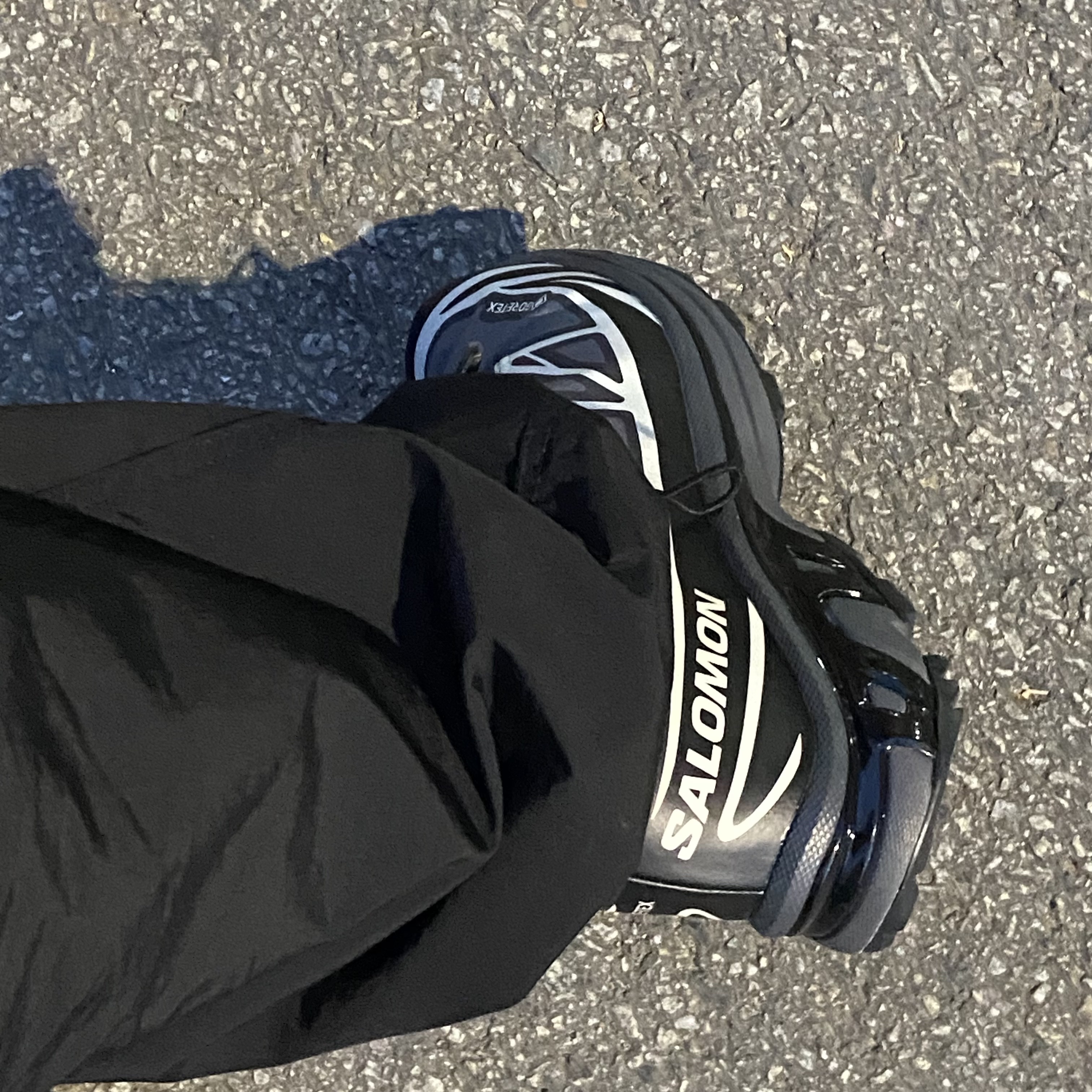 Salomon XT-6 Gore-Tex Black Ebony 착용 스타일 - 3
