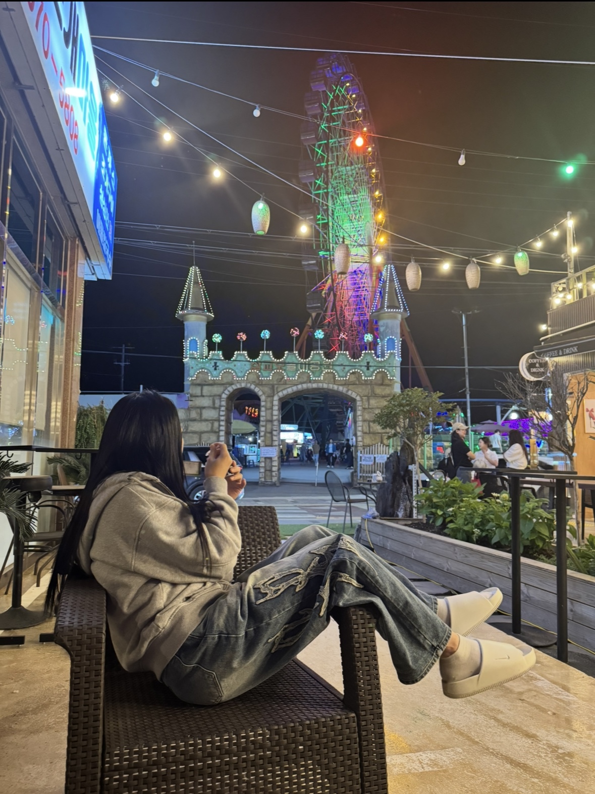 Nike Calm Slide Sail 착용 스타일