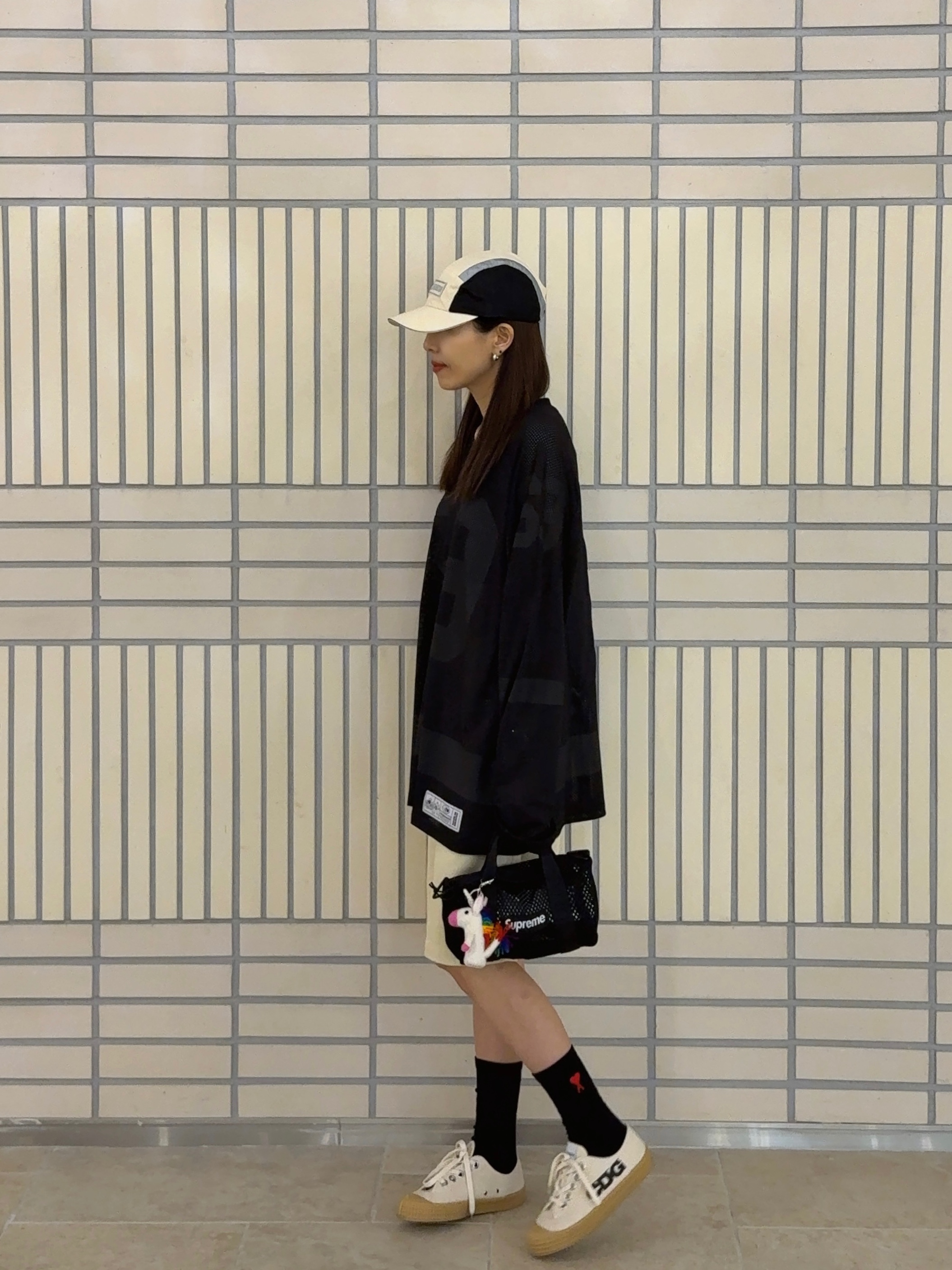 Supreme Side Mesh Camp Cap Cream - 25SS, Supreme Mesh Mini Duffle Bag Black - 25SS 착용 스타일 - 3