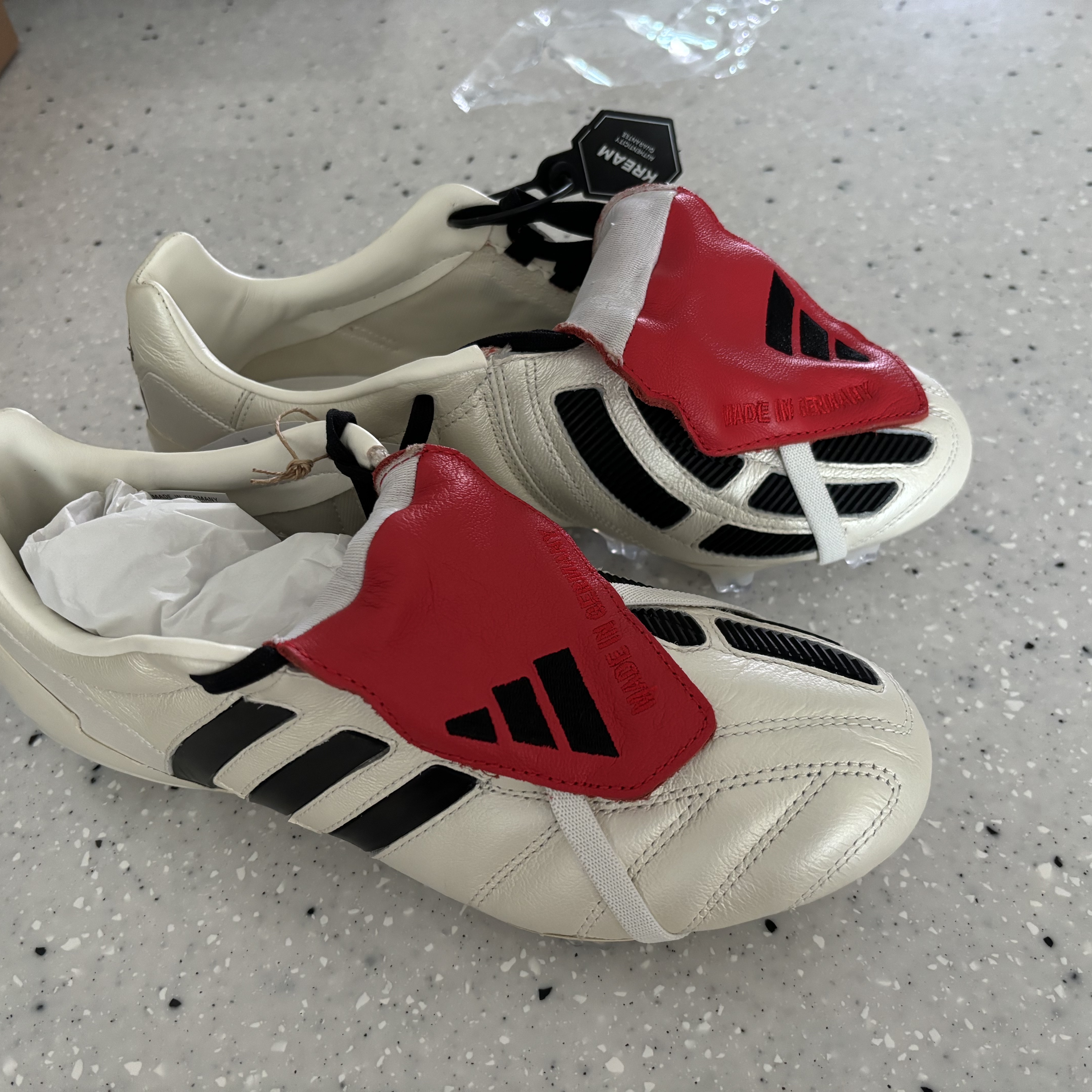 Adidas Predator Mania FG Off White Cloud White 착용 스타일