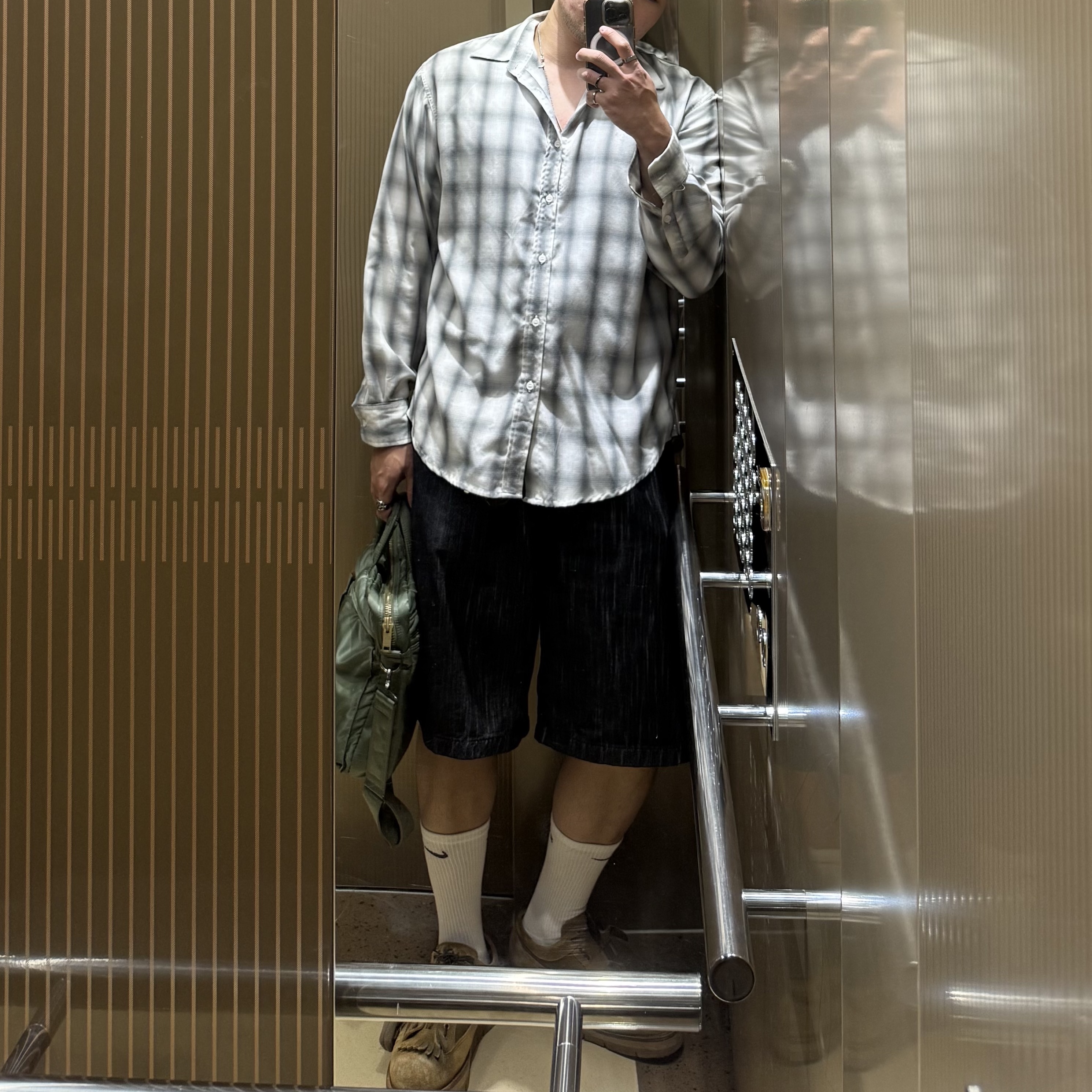 Grip Swany x Danner Bush Boots Coyote Collection, Nike x Stussy NRG Crew Socks White Black 착용 스타일 - 1