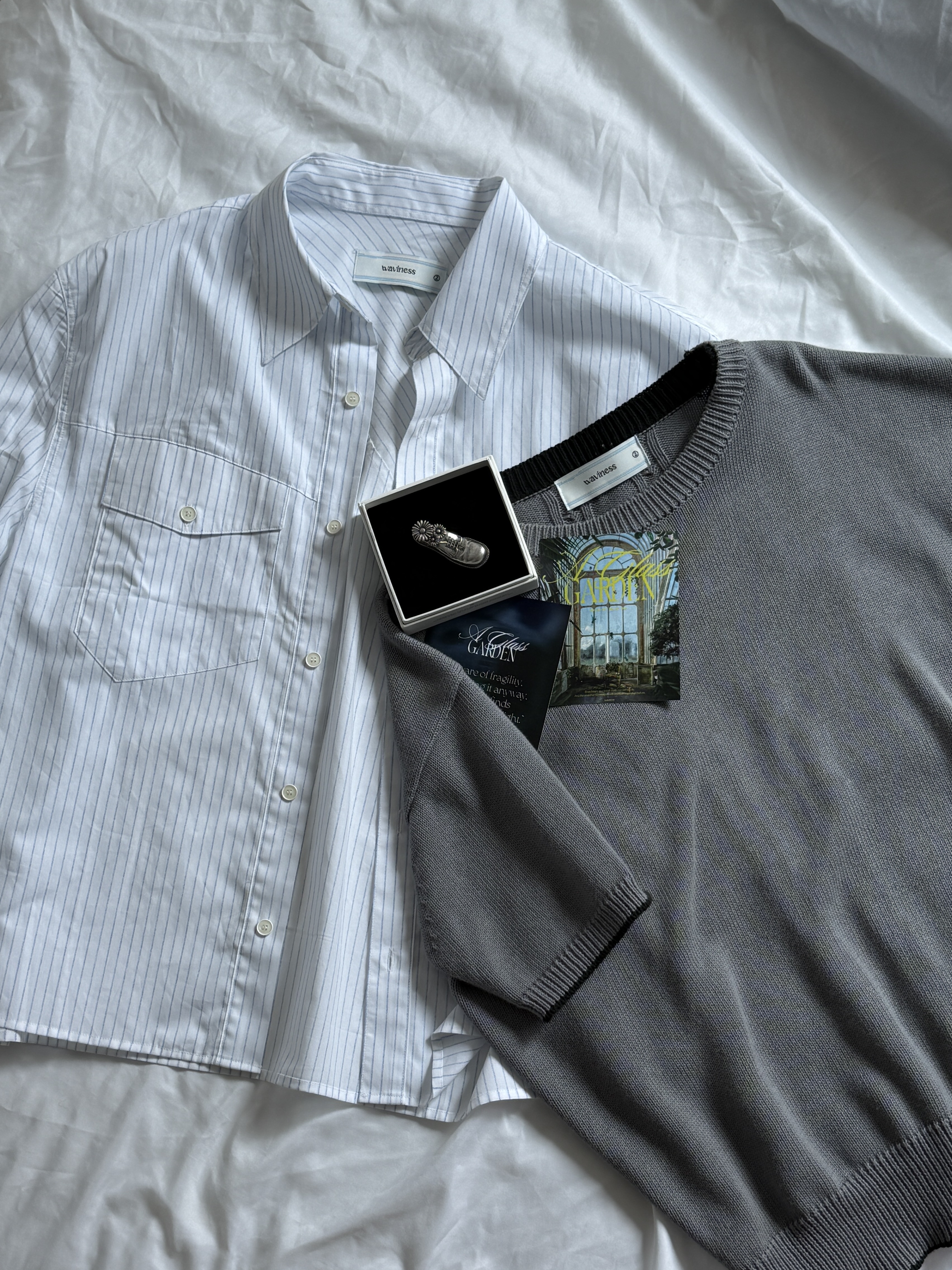 Waviness Horizon Stripe Half shirts Blue Stripe, Waviness Flower Derby Tie Pin 착용 스타일 - 3