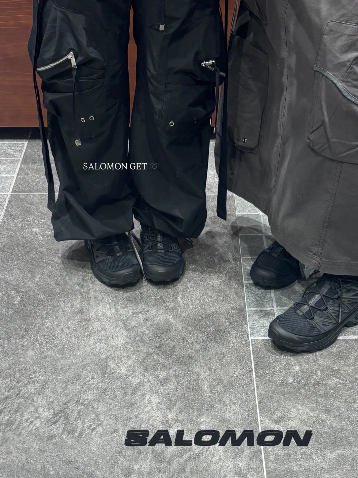 Salomon XT-6 Expanse Black Ebony 착용 스타일