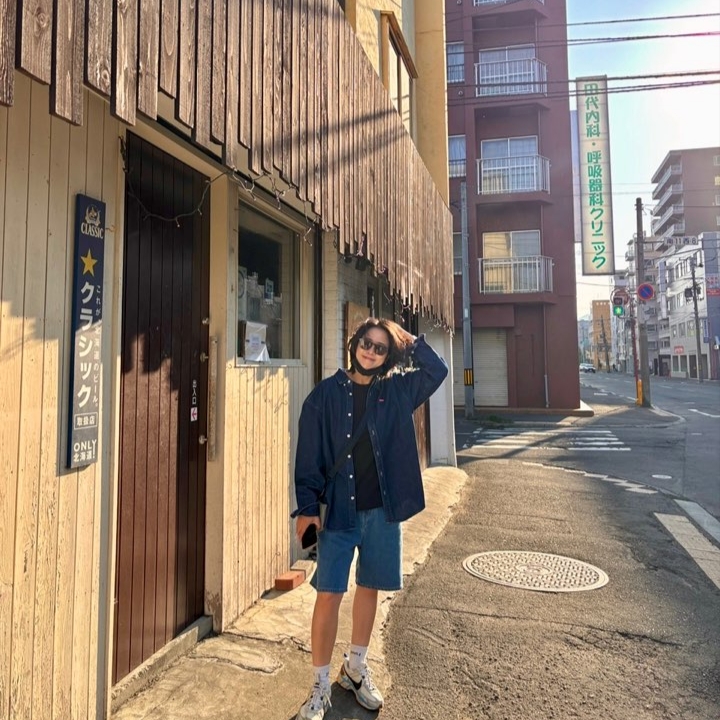 Supreme Small Box Shirt Rinsed Denim - 24FW 착용 스타일