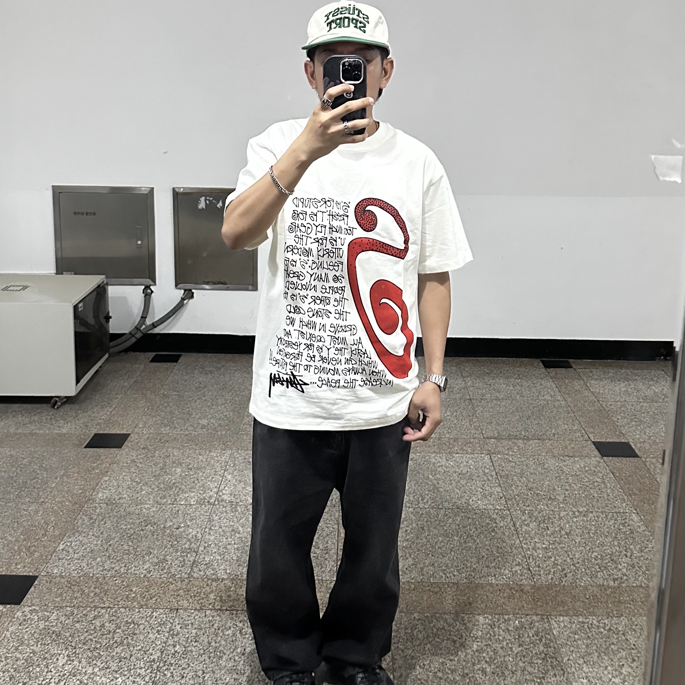 Stussy S Talk Pigment Dyed T-Shirt Natural, Stussy Mid-Depth Sport Snapback Natural 착용 스타일