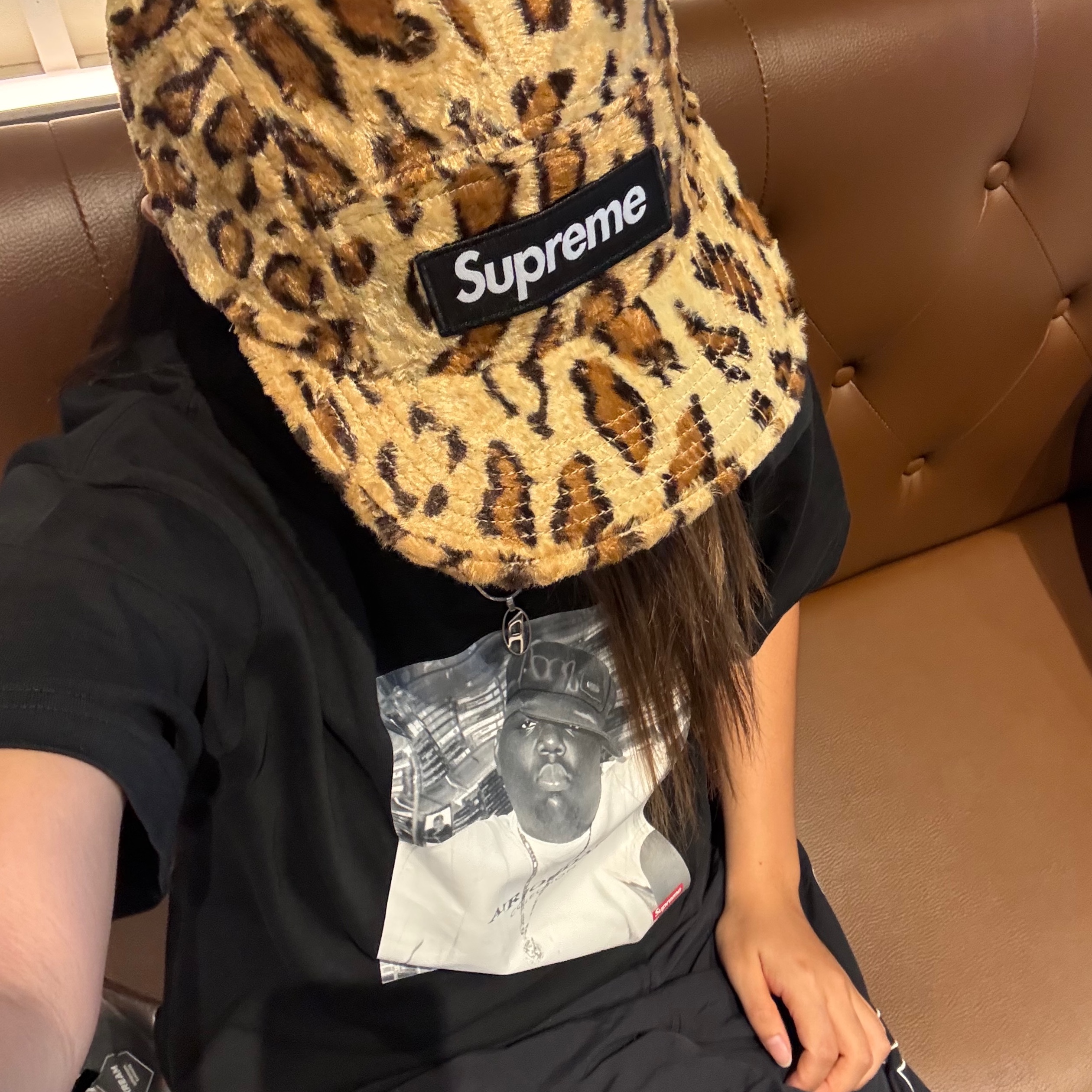 Supreme x GOODENOUGH Crushed Rayon Pile Camp Cap Leopard - 25SS, Supreme x Jordan Biggie S/S Top Black - 24FW 착용 스타일