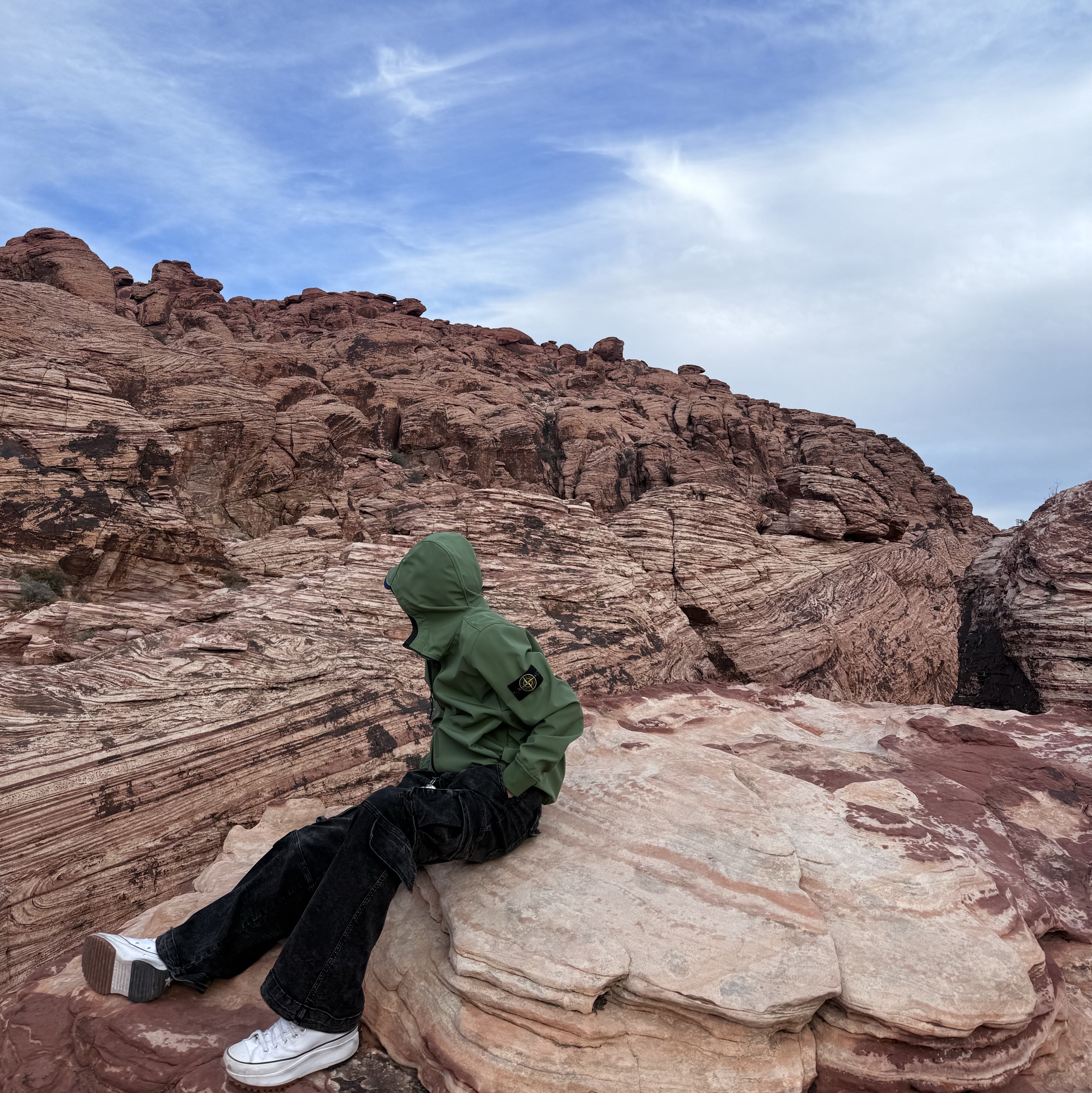 Stone Island 40427 Light Soft Shell Hooded Blouson Olive Green - 22SS, Converse Run Star Hike Hi Leather Black 착용 스타일 - 2