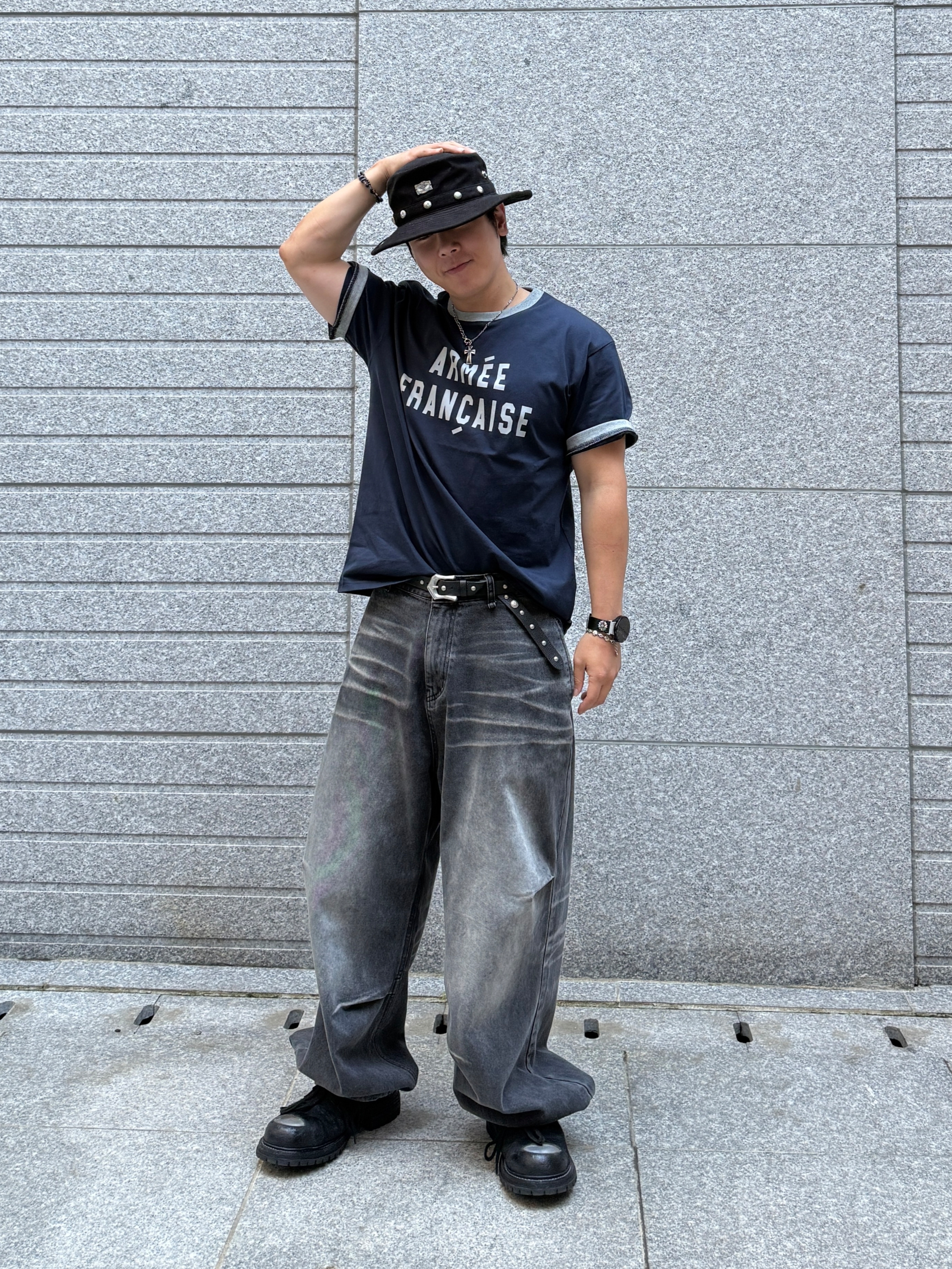 [KREAM 단독] LOSTGARDEN Nestor 착용 스타일