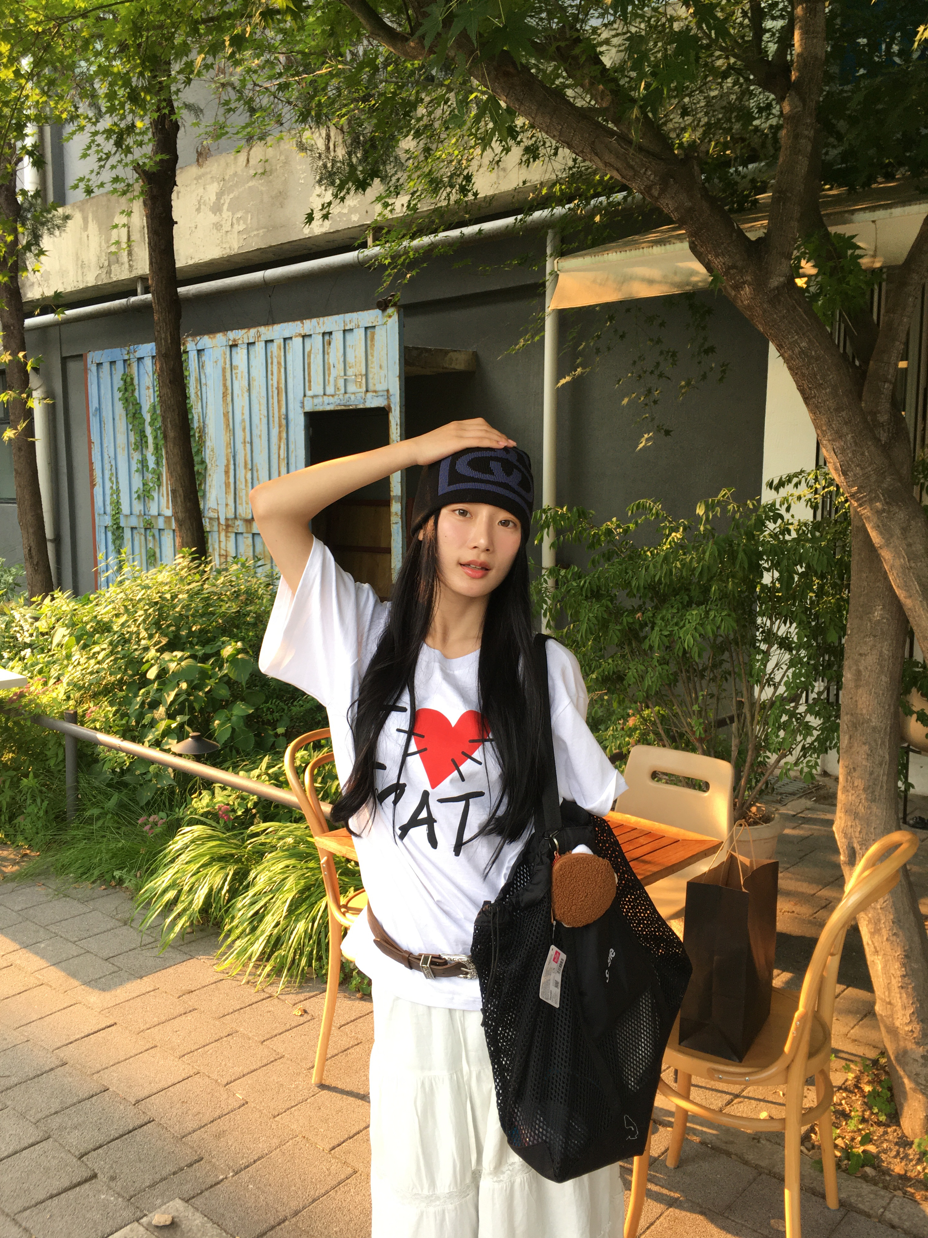 Supreme Mesh Tote Bag Black - 25SS, Stussy SS Link Skull Cap Black 착용 스타일 - 2