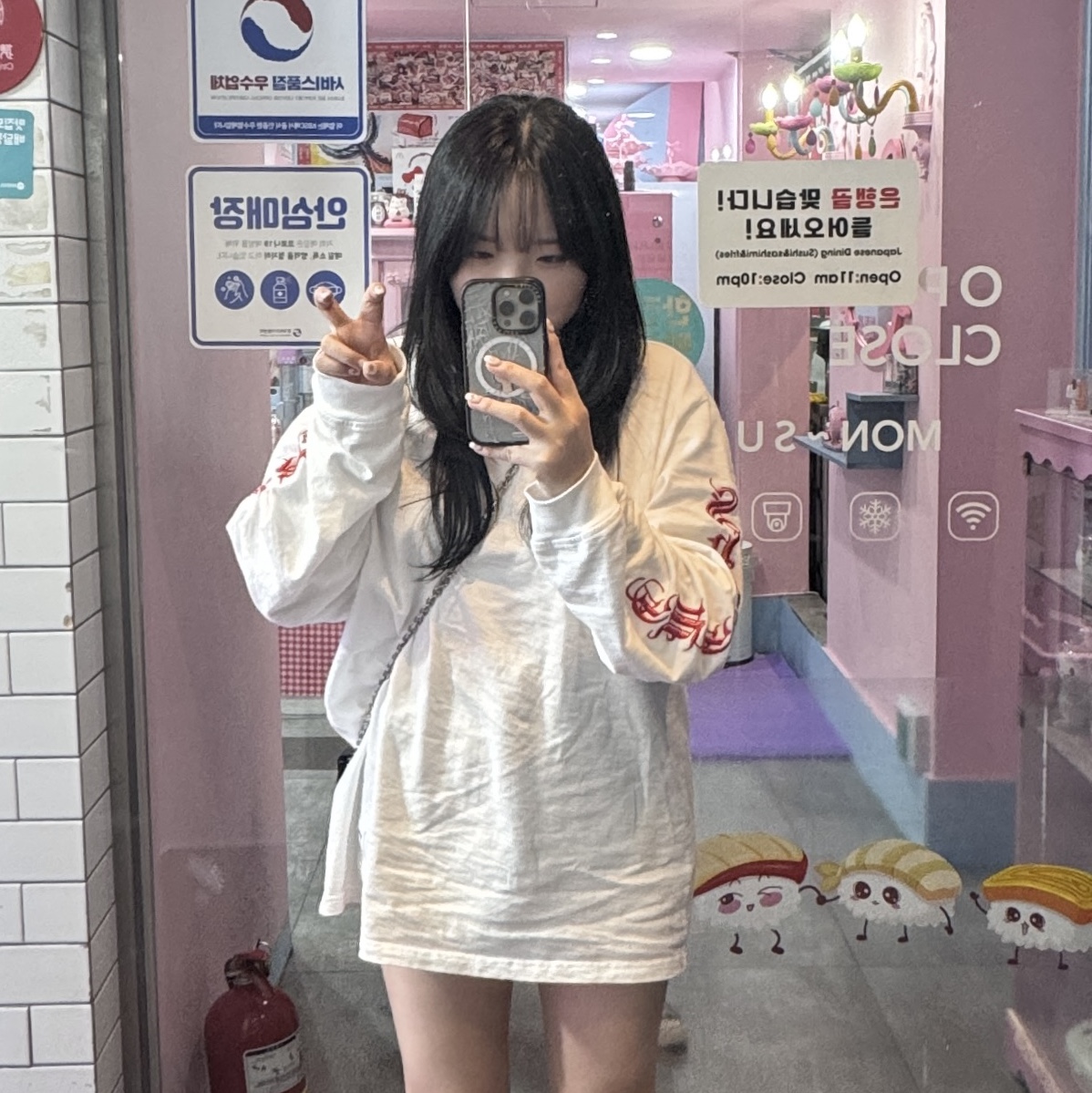 Supreme Old English L/S Top White - 24FW 착용 스타일 - 1