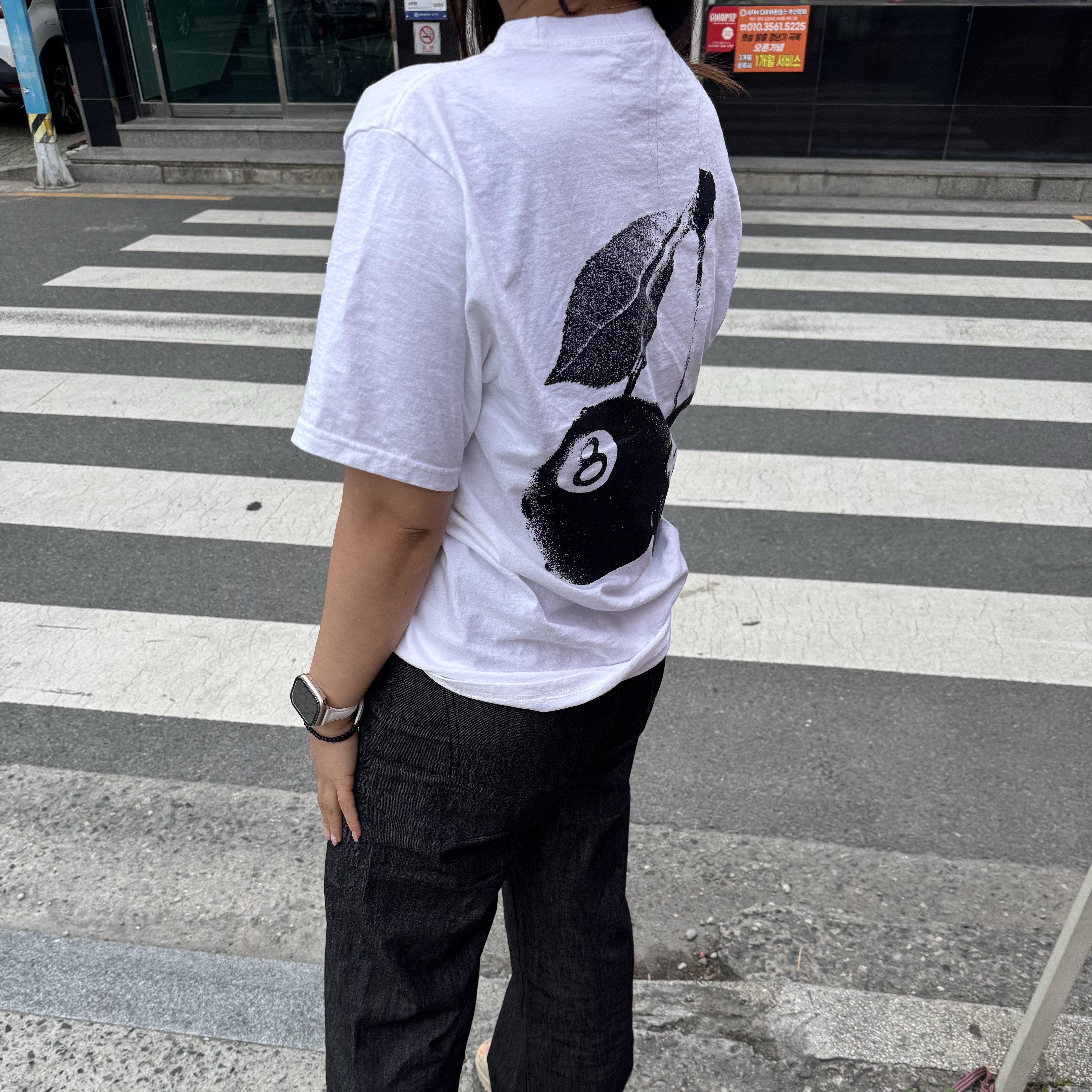 Stussy Cherries T-Shirt White 착용 스타일