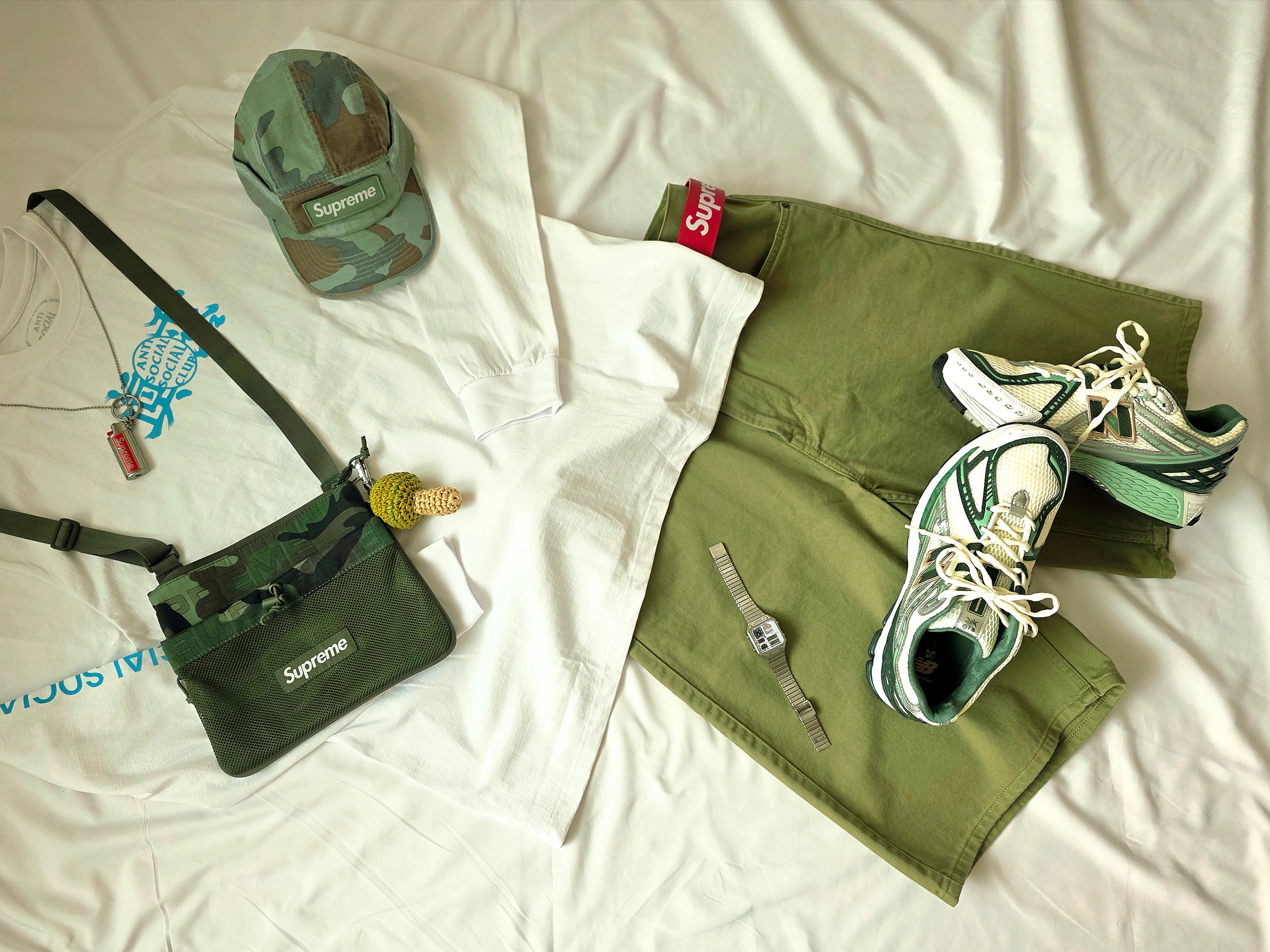 주말 잘 보내세요ㅡ🤗 | KREAM