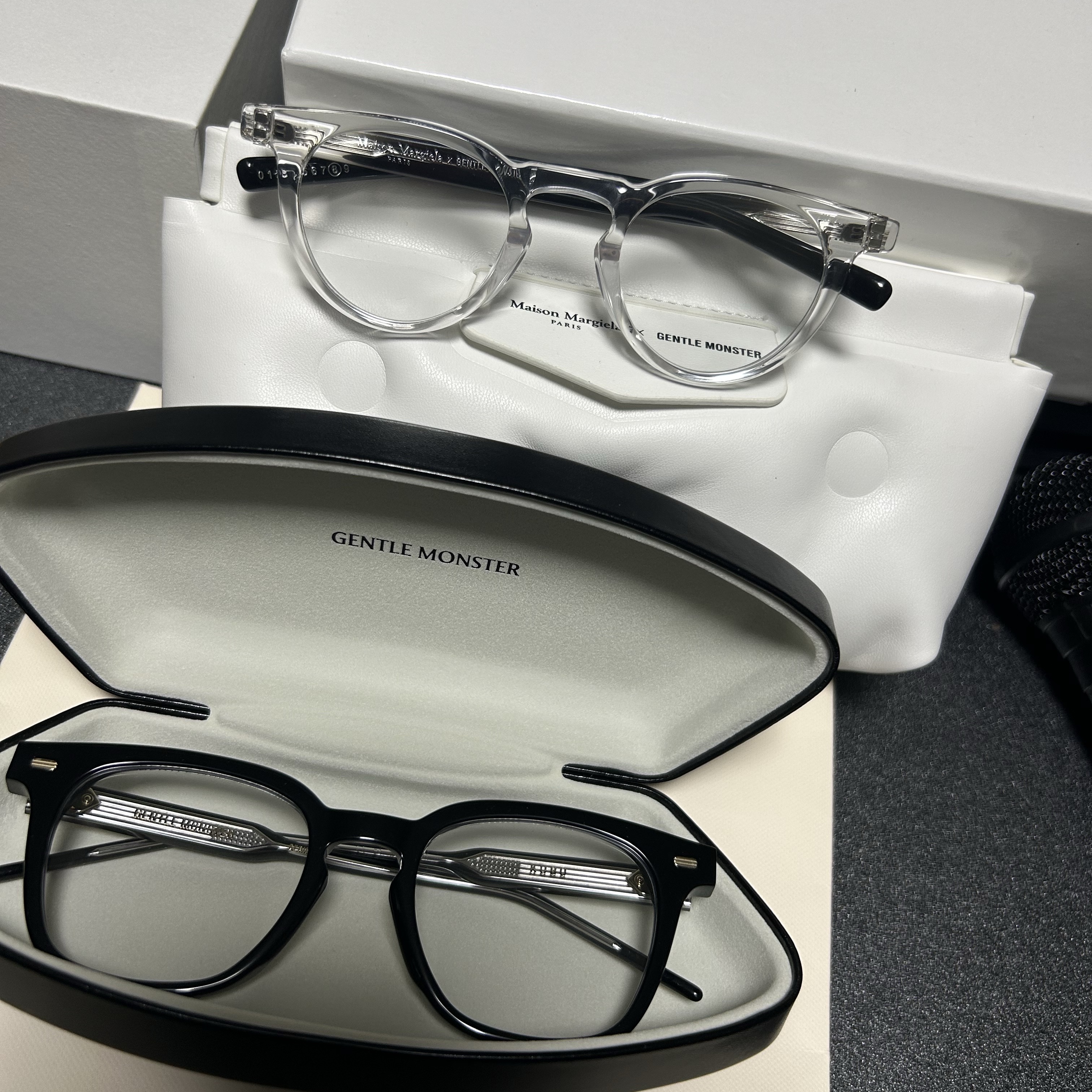 Gentle Monster x Maison Margiela MM009S Clear Black Gradient 착용 스타일