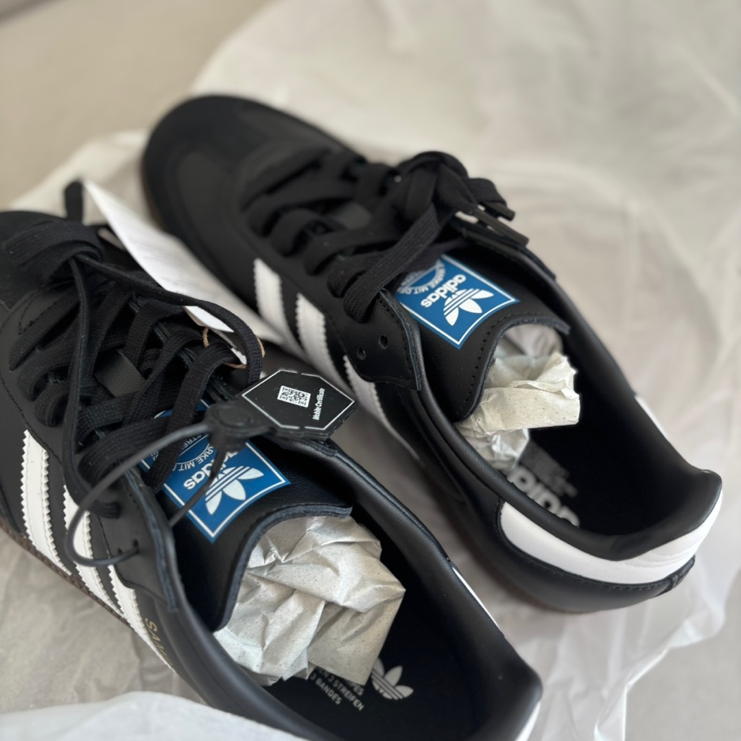 Adidas Samba OG Black White Gum 착용 스타일 - 2