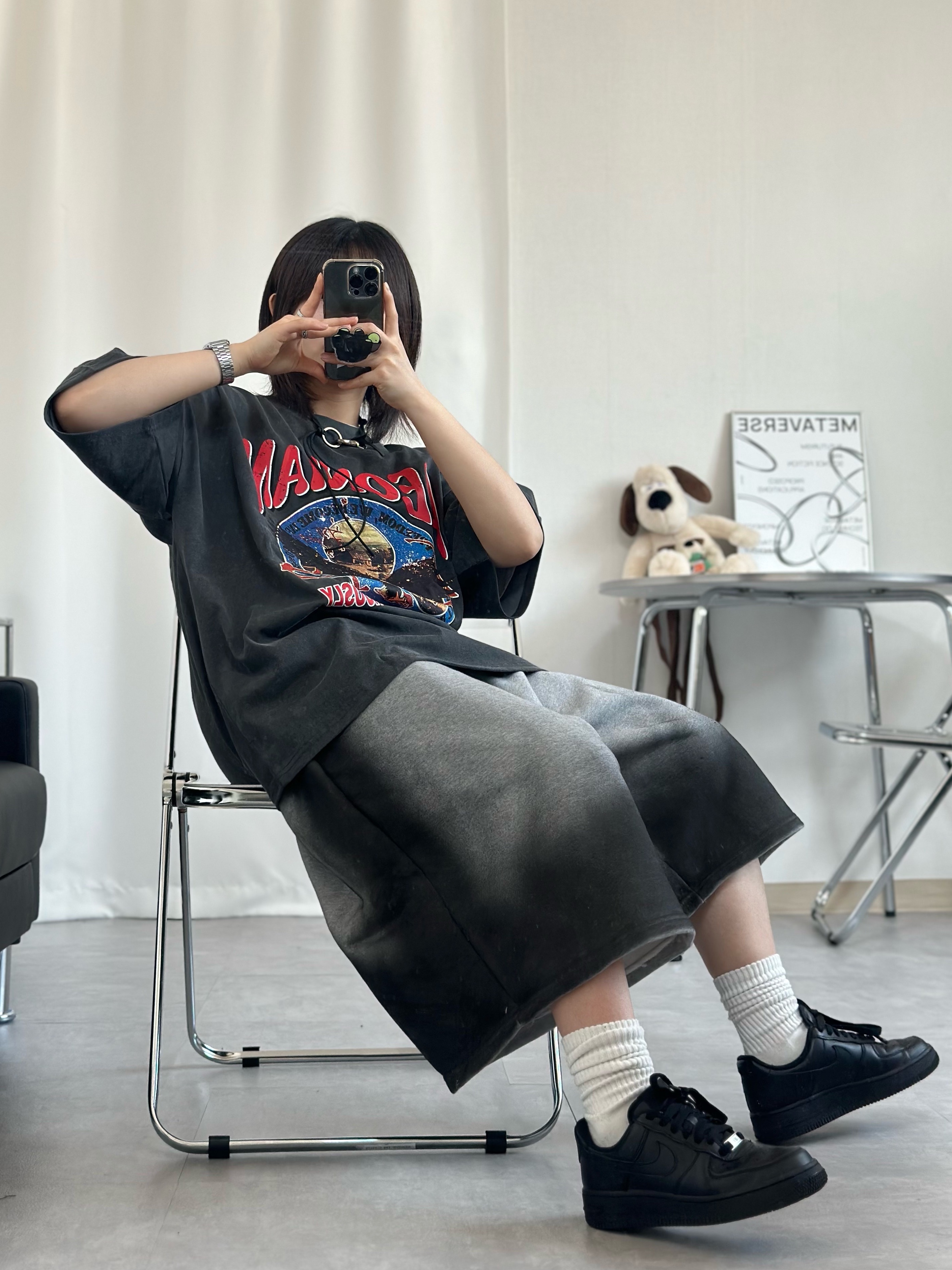 (W) Nike Air Force 1 '07 Low Triple Black, Our Legacy Ladon Leather Keychain Black 착용 스타일 - 1