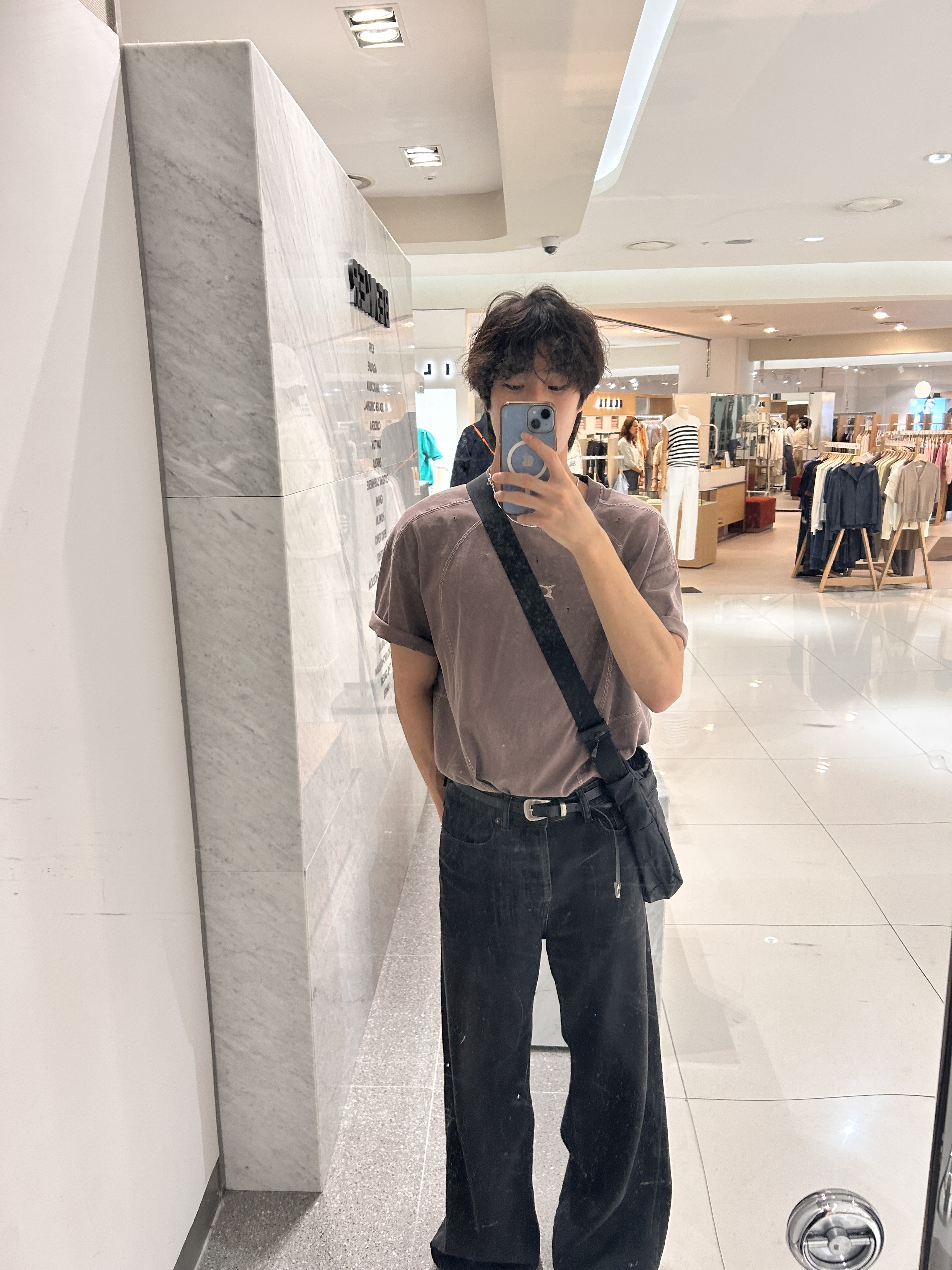 Montbell Pocketable Light Shoulder Bag Small Black 착용 스타일 - 5