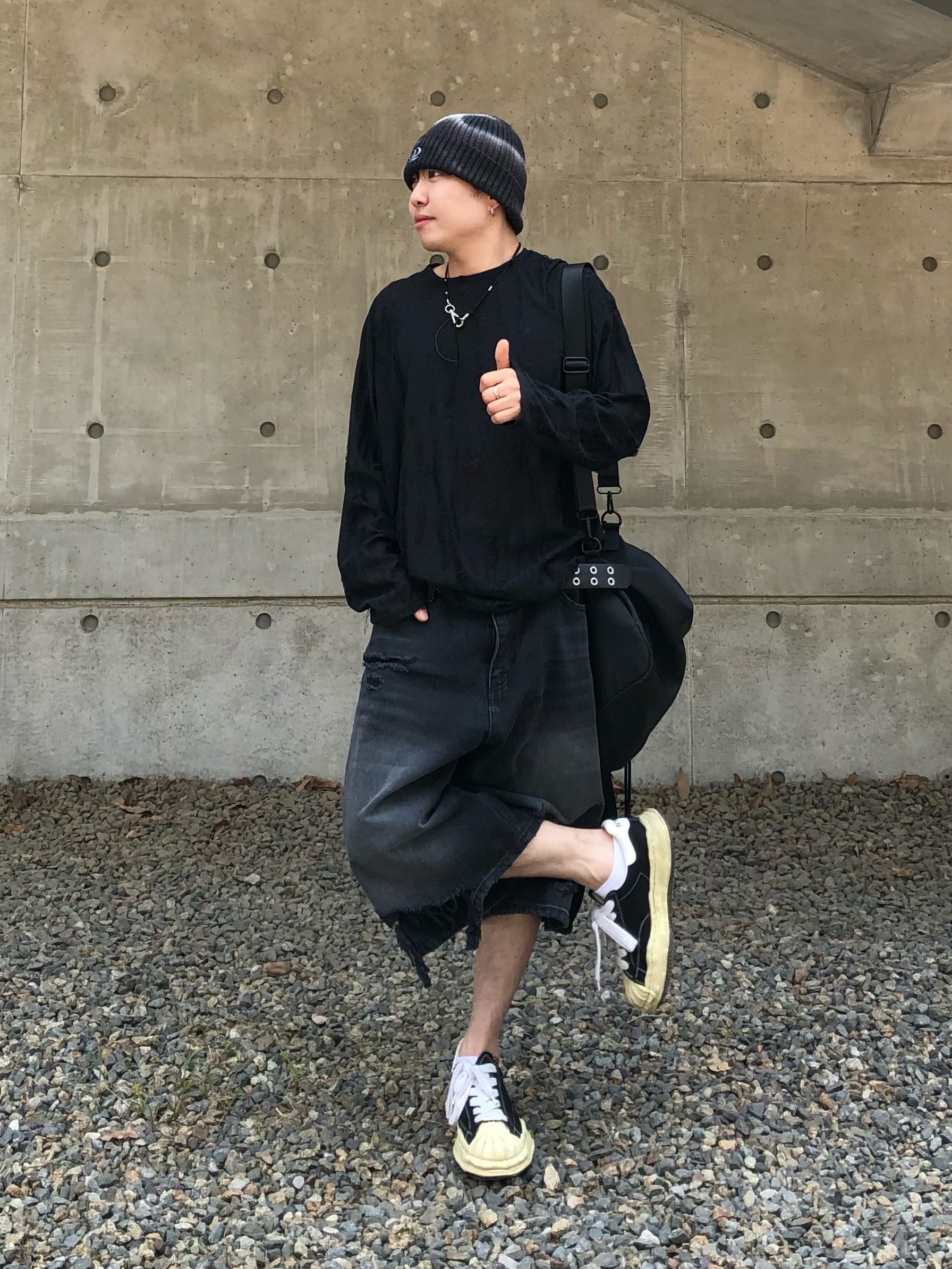 Maison Mihara Yasuhiro Blakey VL OG Sole Canvas Low-top Sneakers Black 착용 스타일 - 2