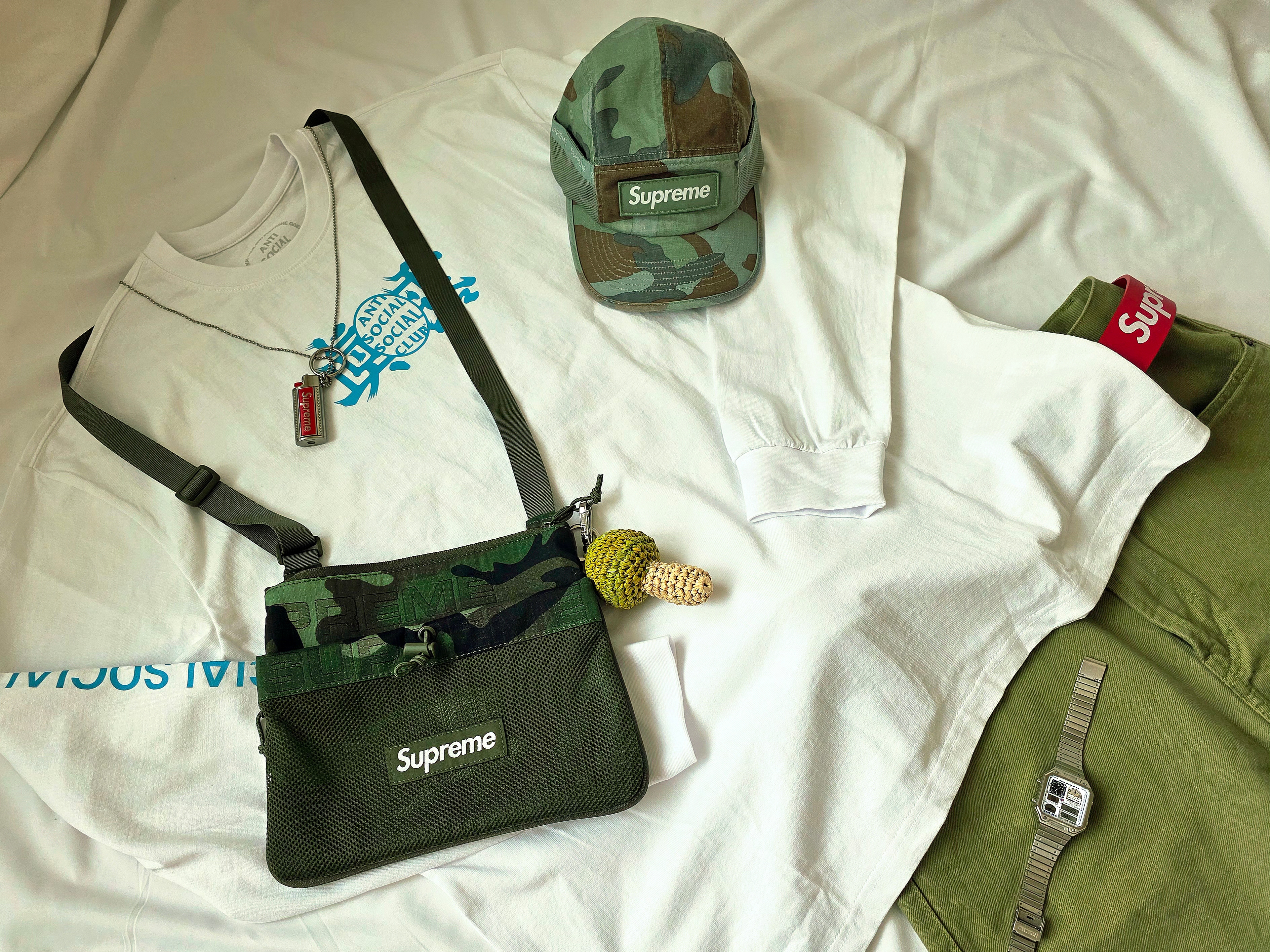 Supreme Baggy Denim Short Light Olive - 24SS, Supreme Mesh Pocket Camp Cap Slate Camo - 23FW 착용 스타일 - 3