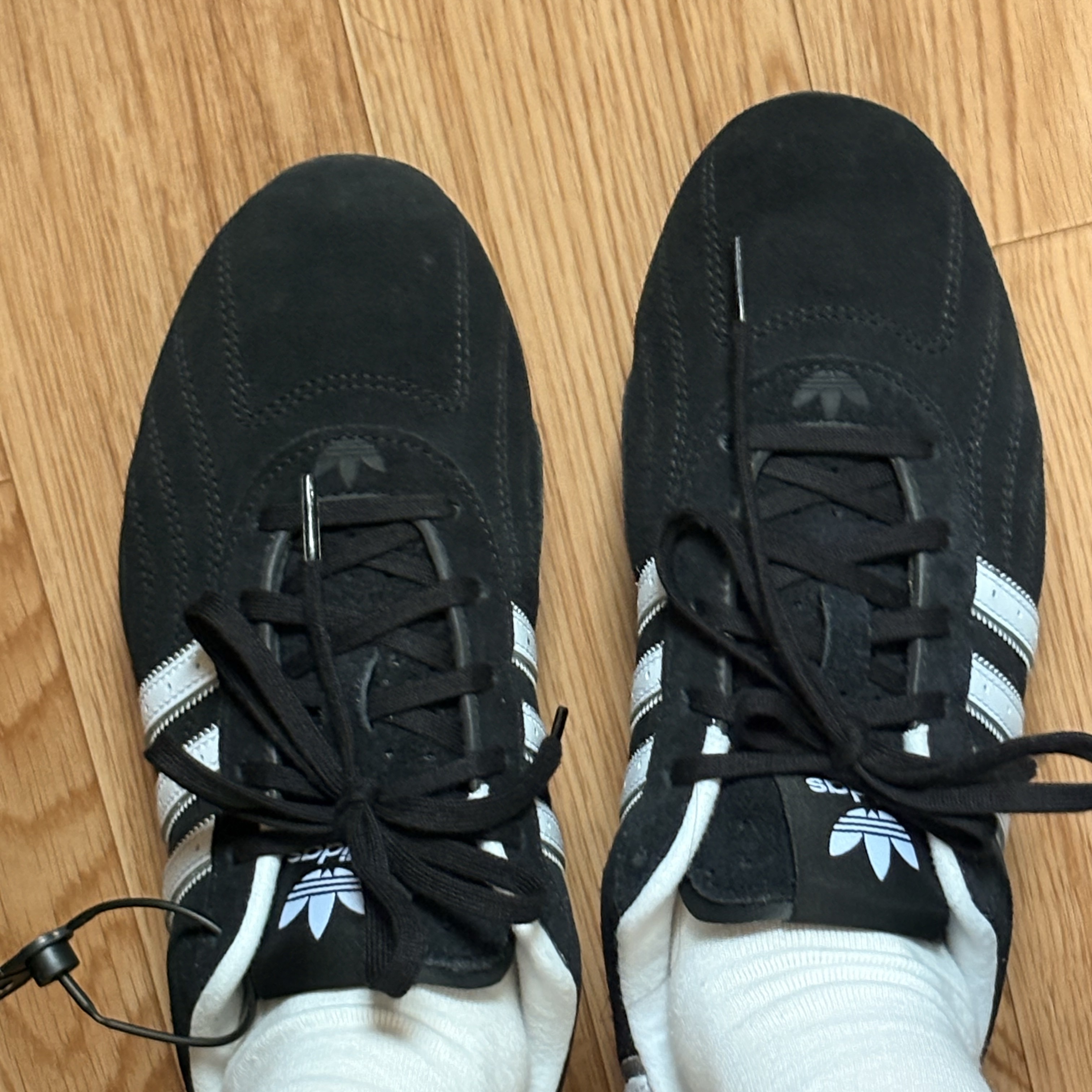 Adidas Originals Adiracer Lo Core Black Cloud White 착용 스타일