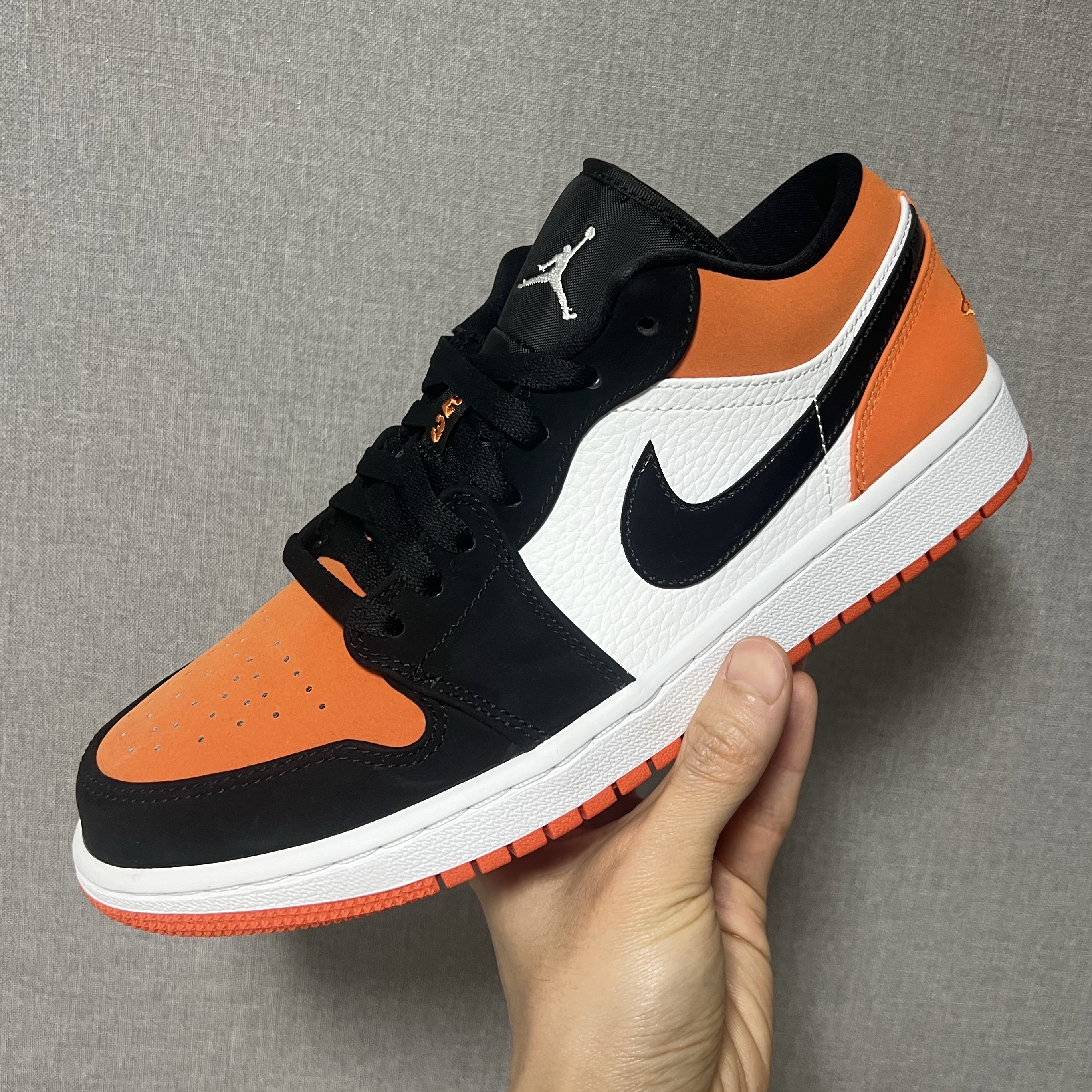 Jordan 1 Low Shattered Backboard 착용 스타일 - 1