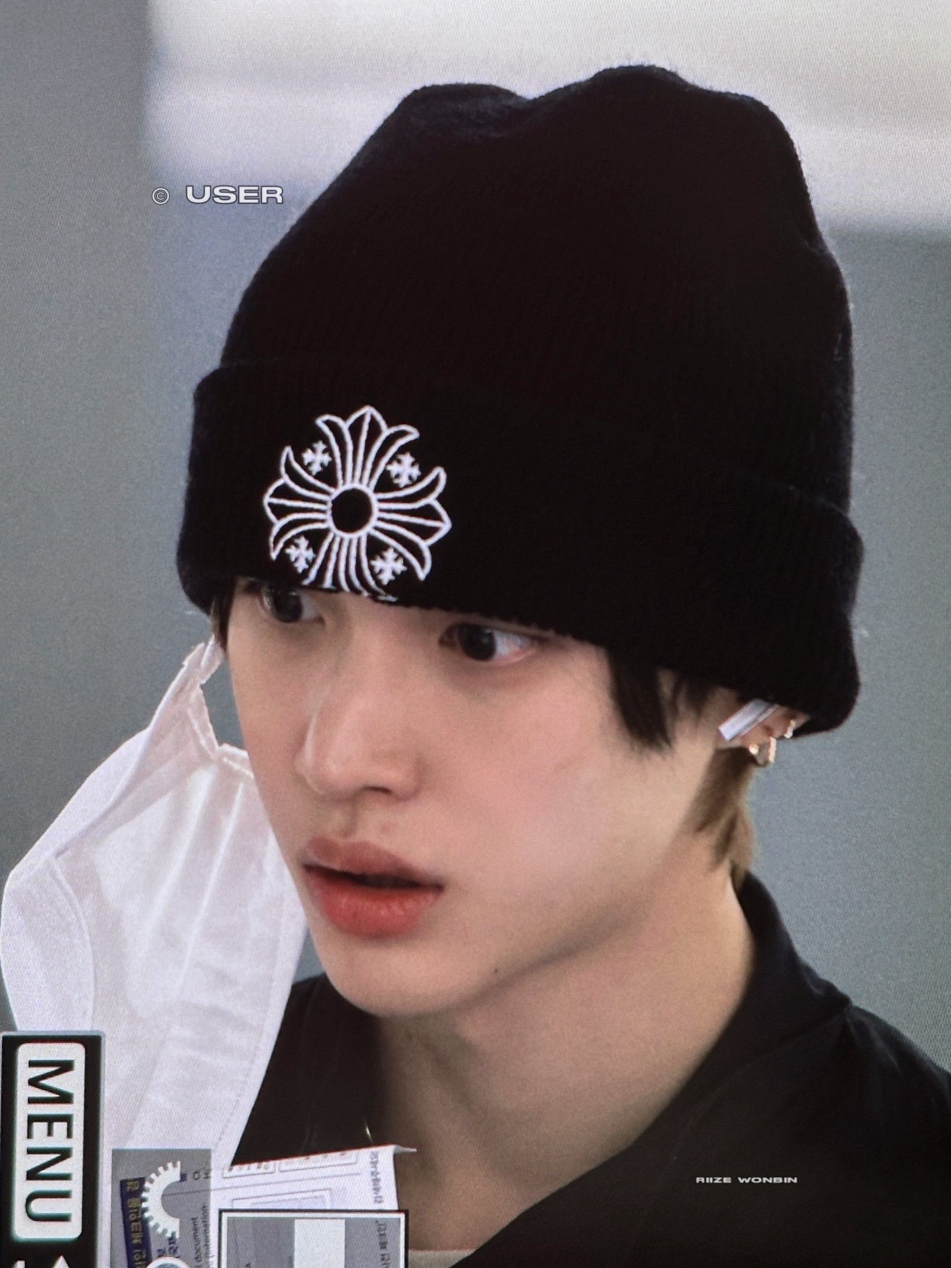Chrome Hearts Wool Beanie Black White 착용 스타일 - 3