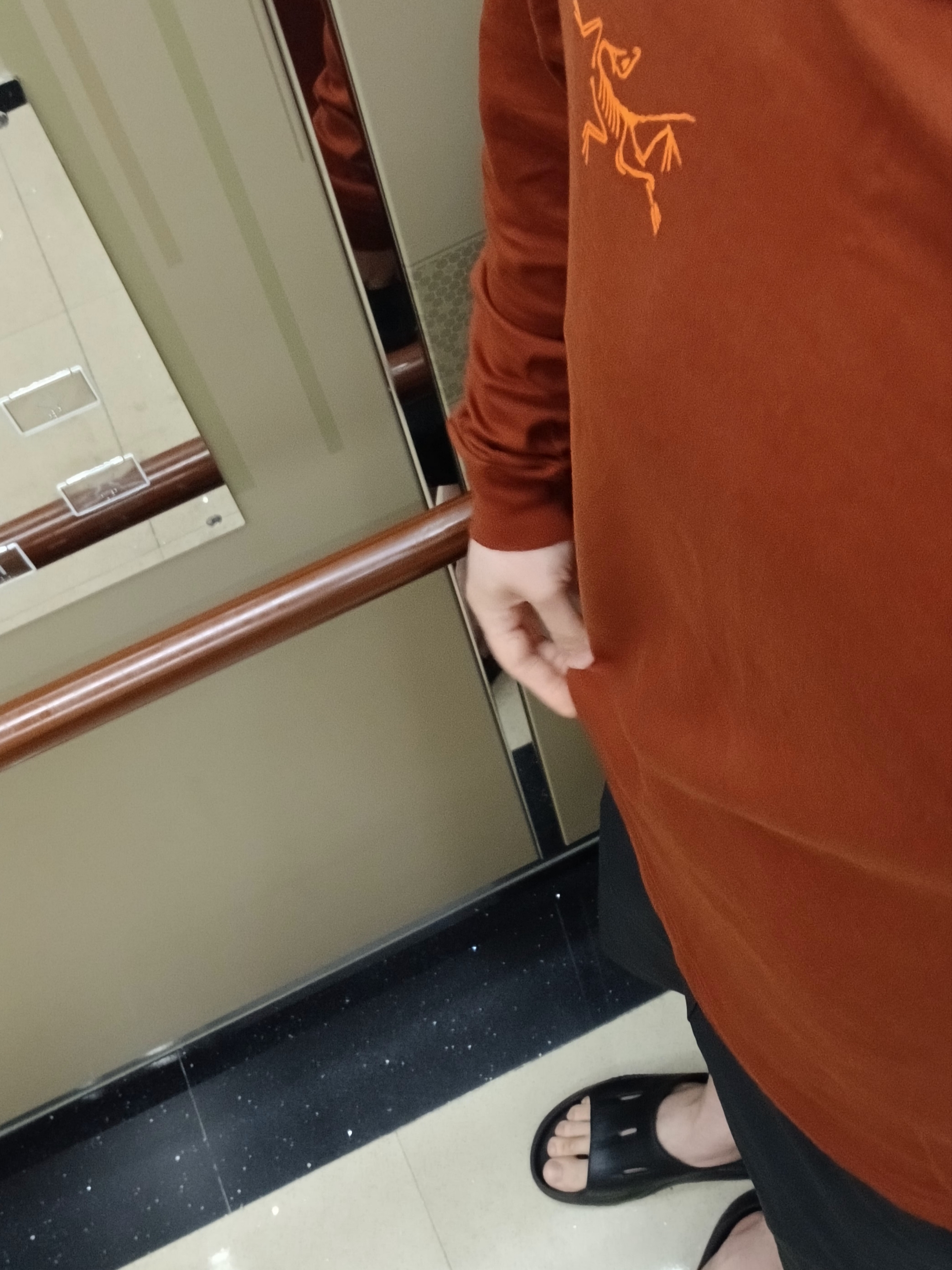 Arc'teryx Arc'Multi Bird Logo LS T-Shirt Sequoia Solaris, Arc'teryx Rampart Shorts 9 Inch Black 착용 스타일 - 7
