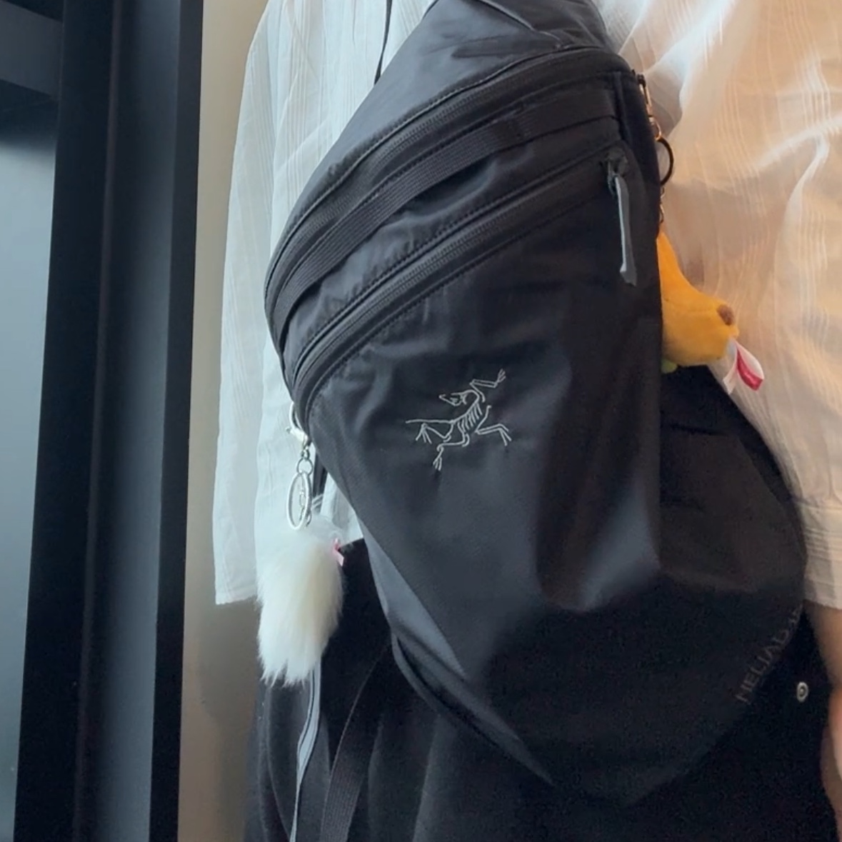 Arc'teryx Heliad 15 Backpack Black 착용 스타일