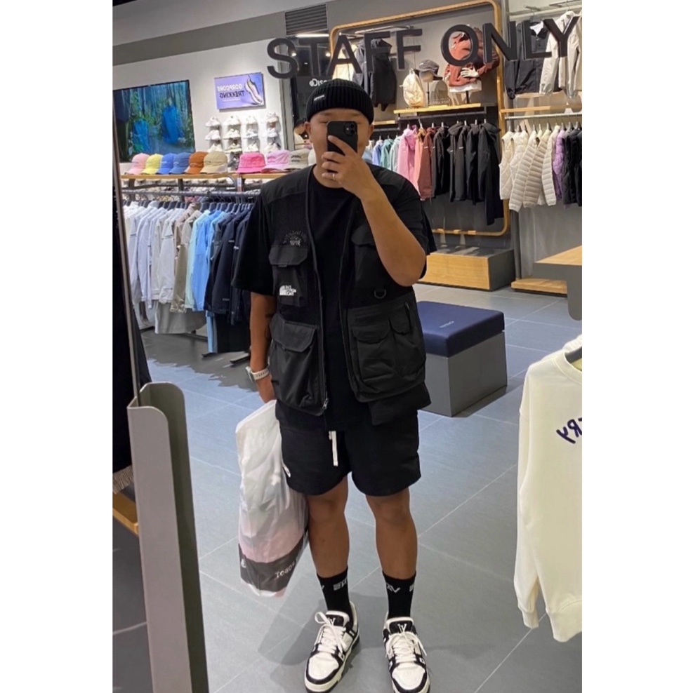 Louis Vuitton LV Trainer Sneakers Monogram Denim Black, (W) The North Face Gear Mesh Vest Black - 25SS 착용 스타일