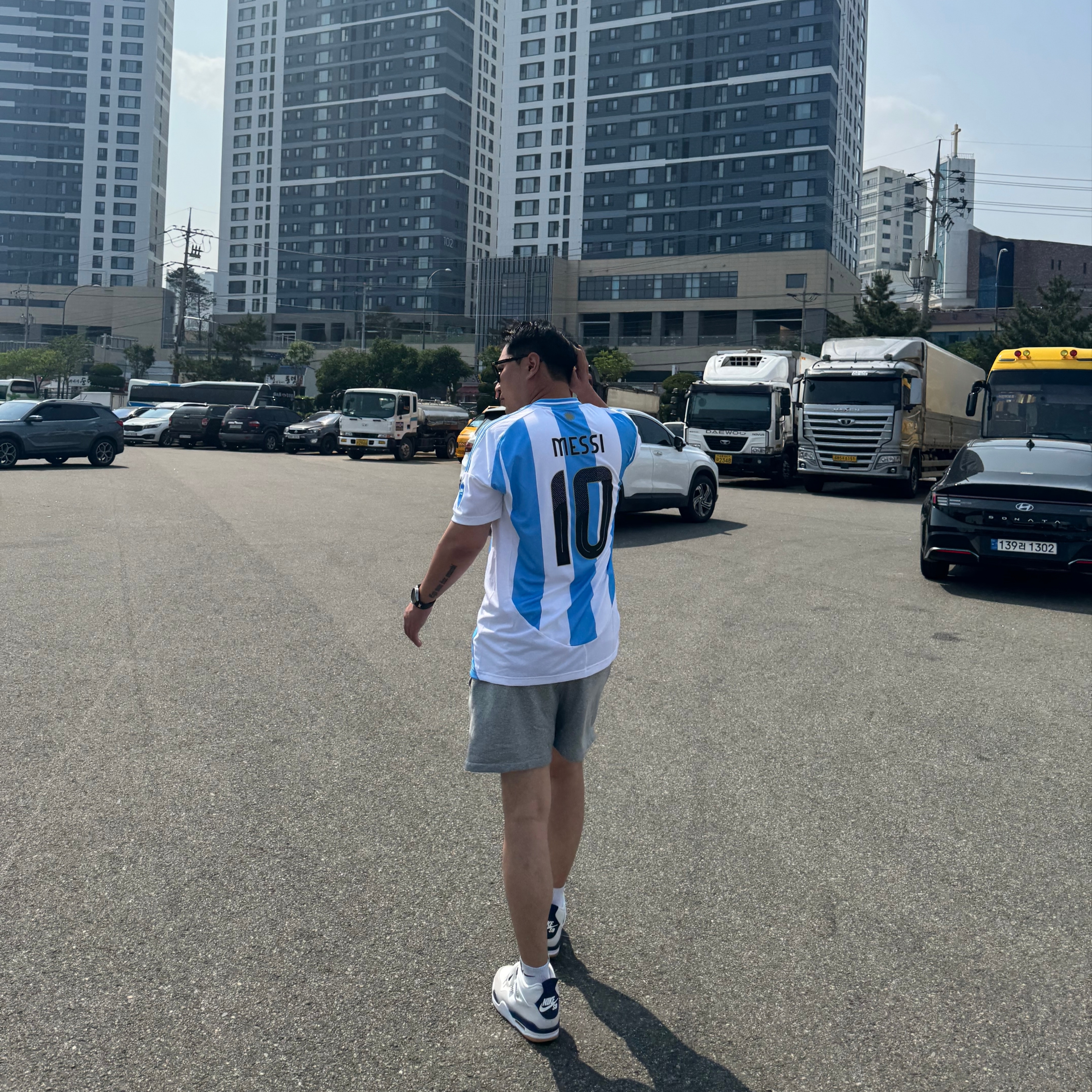 Adidas Argentina 2024 Home Jersey White Blue Burst - KR Sizing (Non Marking Ver.), Jordan 4 x Nike SB Retro SP Navy 착용 스타일 - 2