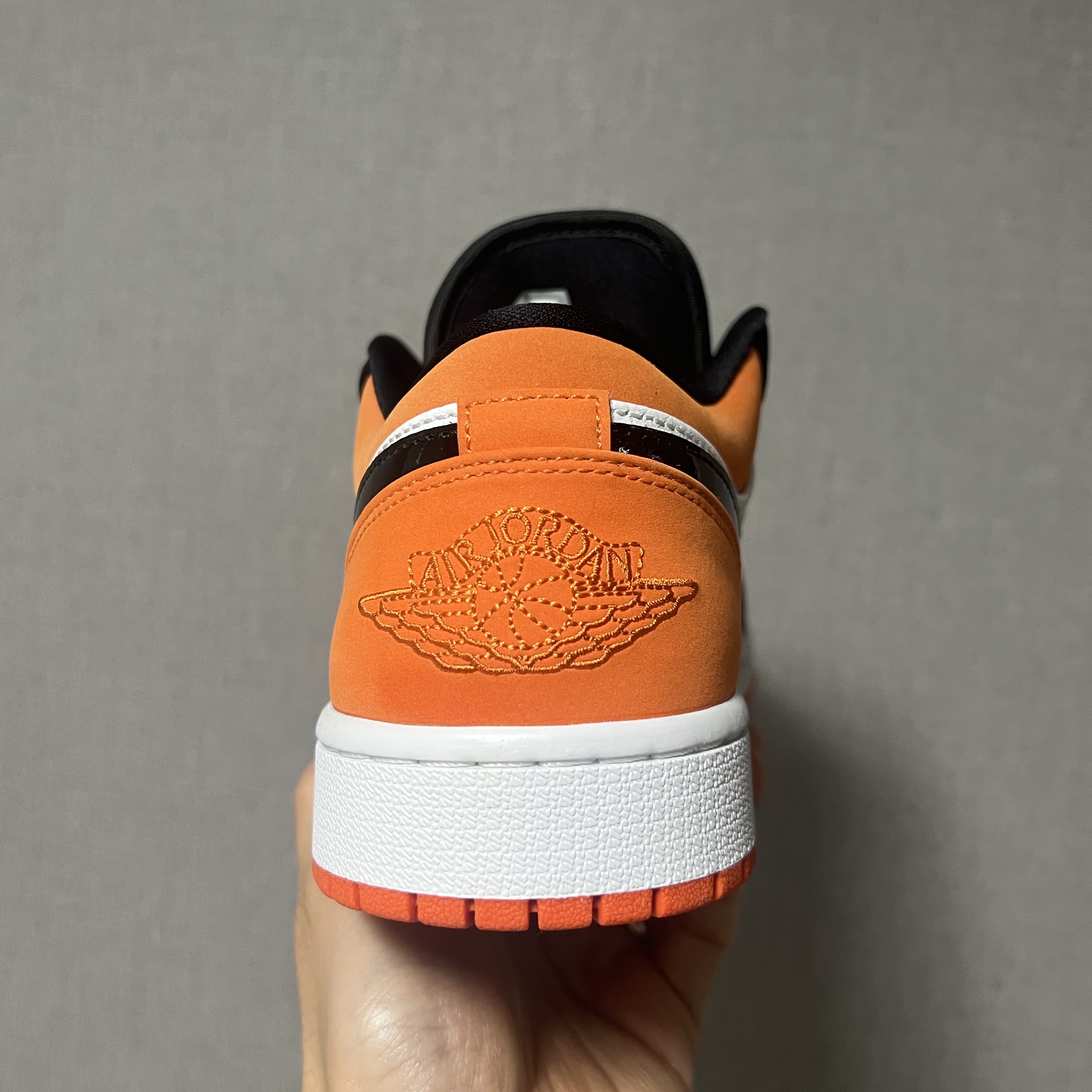 Jordan 1 Low Shattered Backboard 착용 스타일 - 3