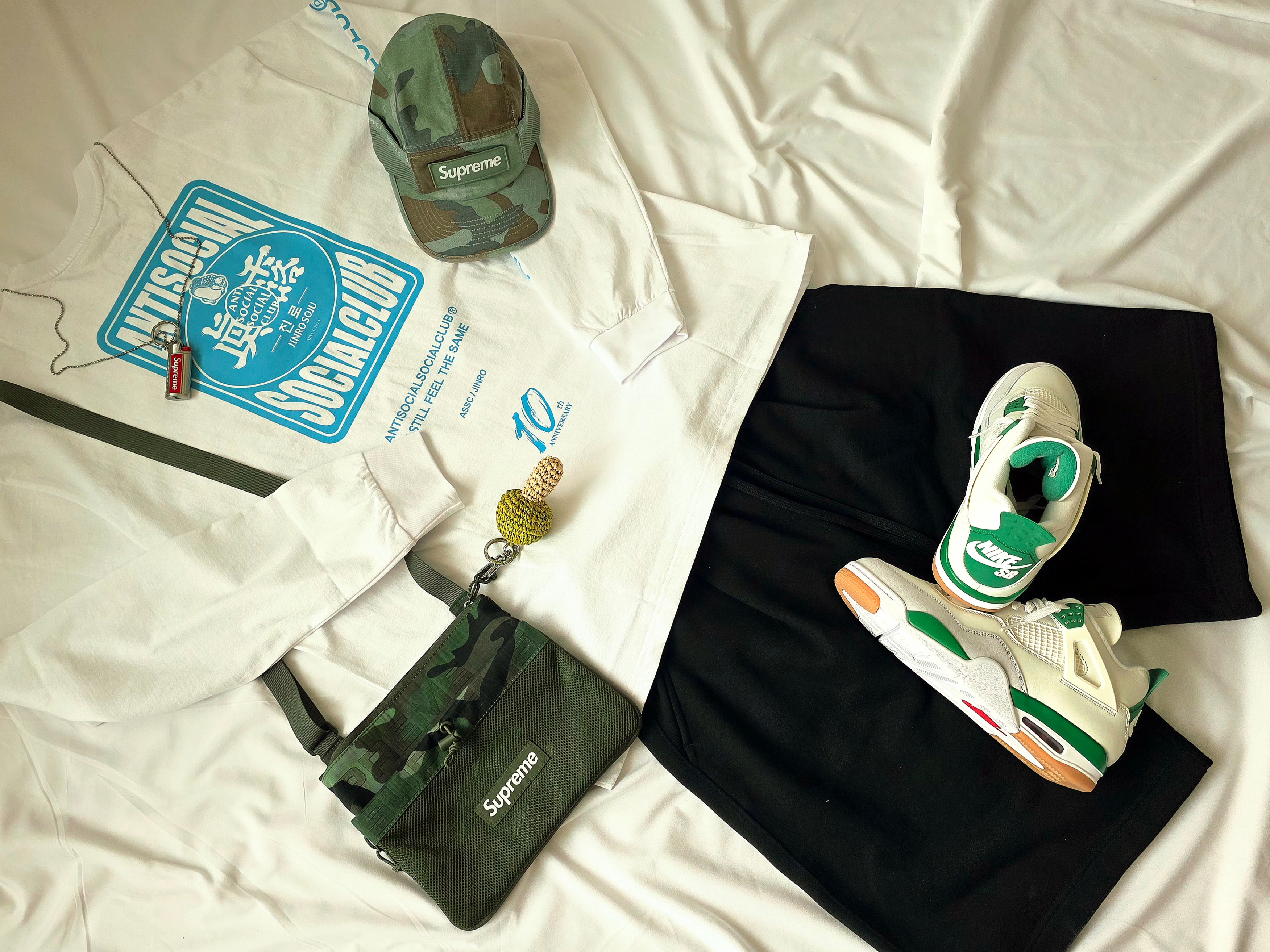 Supreme Baggy Denim Short Light Olive - 24SS, Supreme Mesh Pocket Camp Cap Slate Camo - 23FW 착용 스타일 - 2