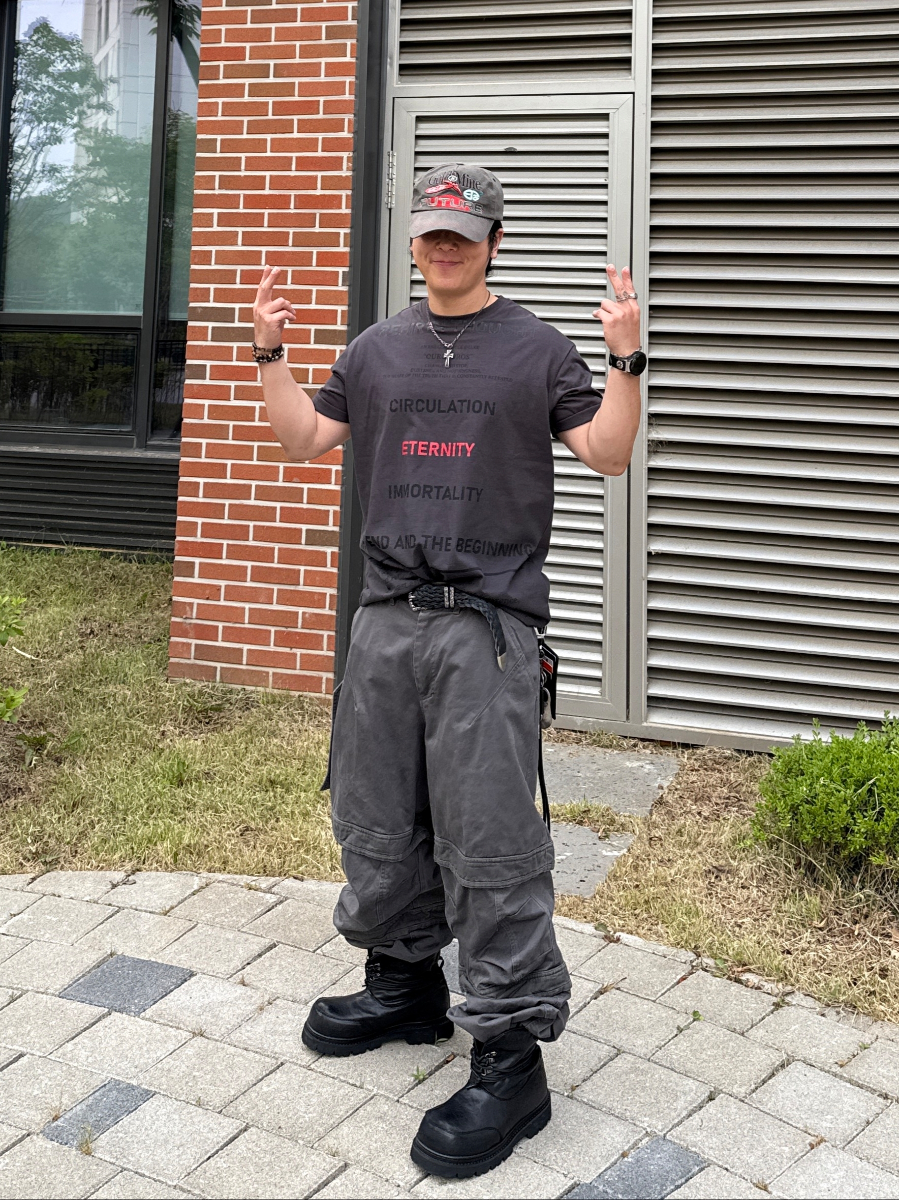 Farfromwhat Far Layered Work Pants Charcoal, [더블적립]Farfromwhat Far Weaving Belt Black 착용 스타일