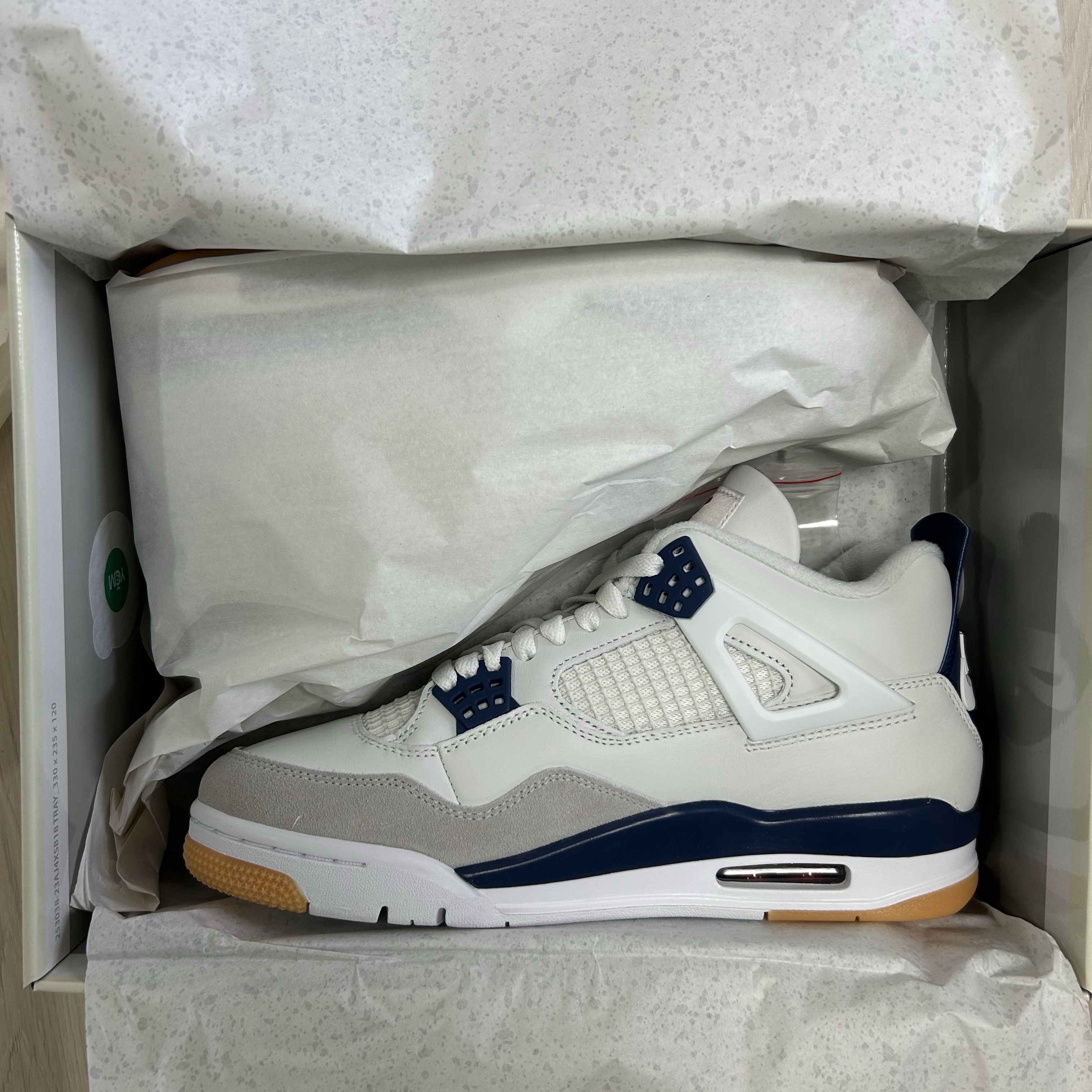 Jordan 4 x Nike SB Retro SP Navy 착용 스타일
