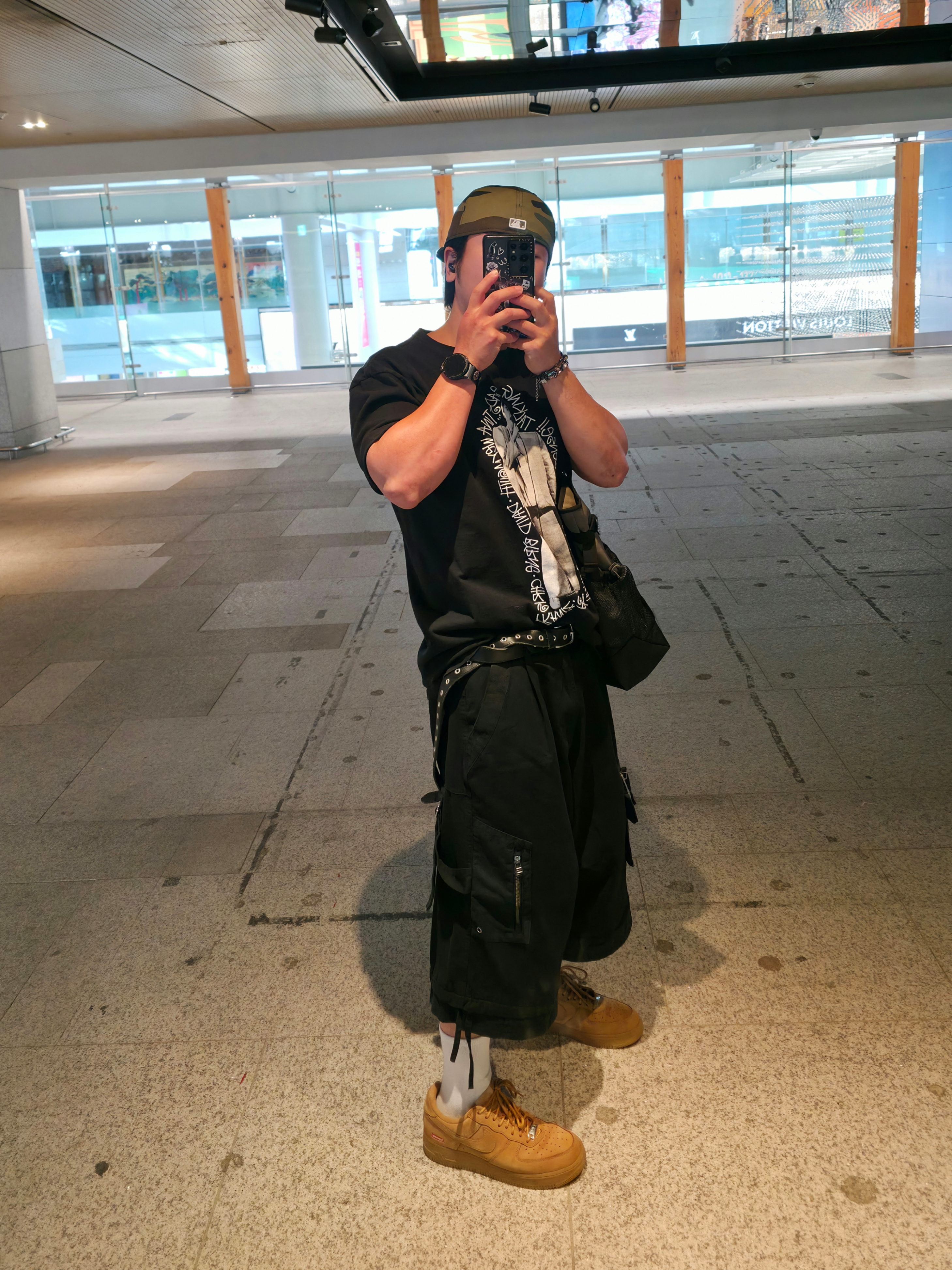Stussy x Talking Heads Stop Making Sense T-Shirt Black, Nike x Supreme Air Force 1 Low Flax 착용 스타일 - 3