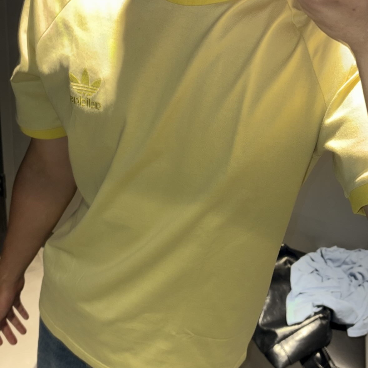 Adidas Trefoil Essentials T-Shirt Oat - KR Sizing 착용 스타일