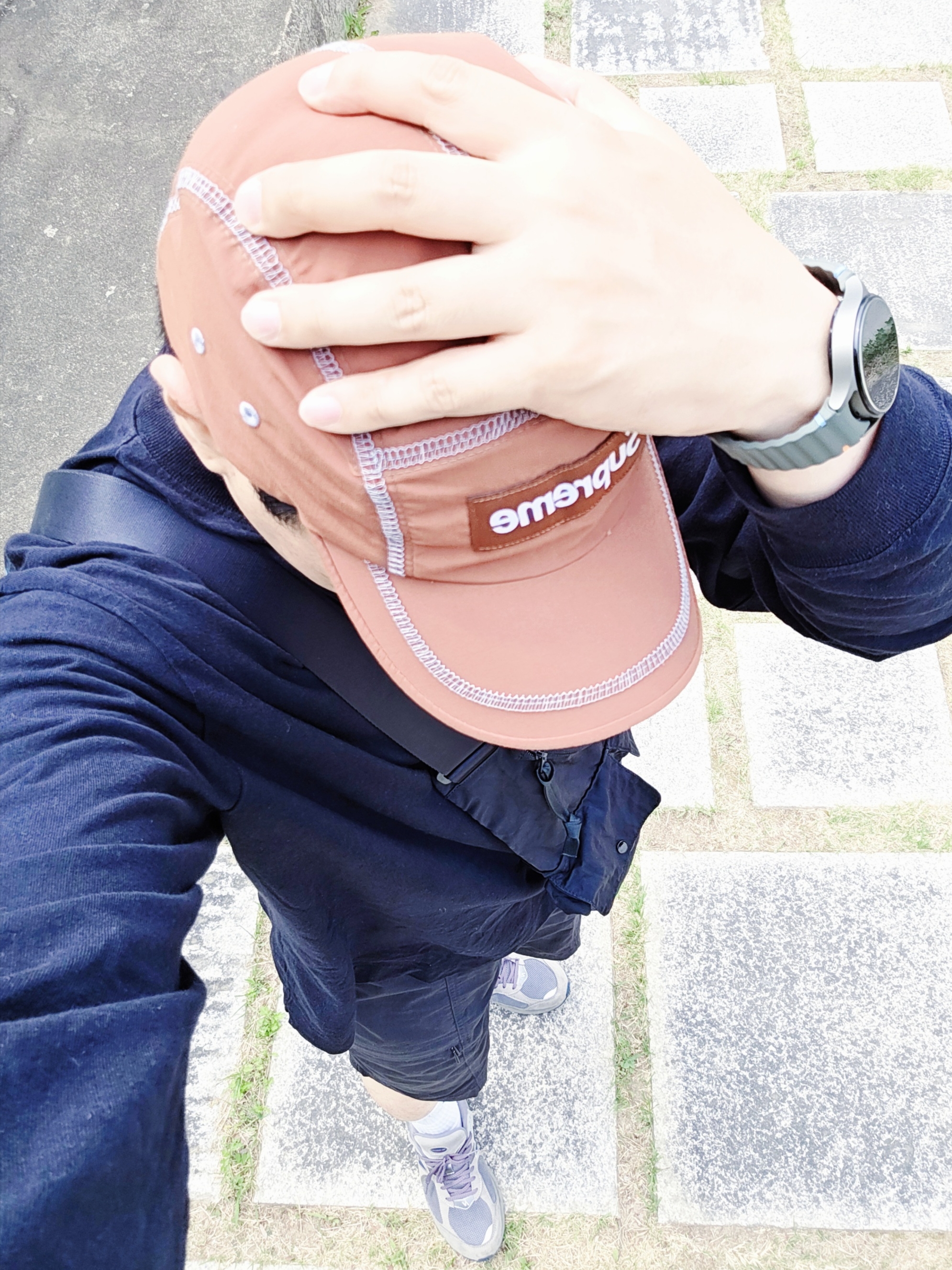 Supreme Reflective Jacquard Camp Cap Brown - 24FW, New Balance 2002R Gray 착용 스타일