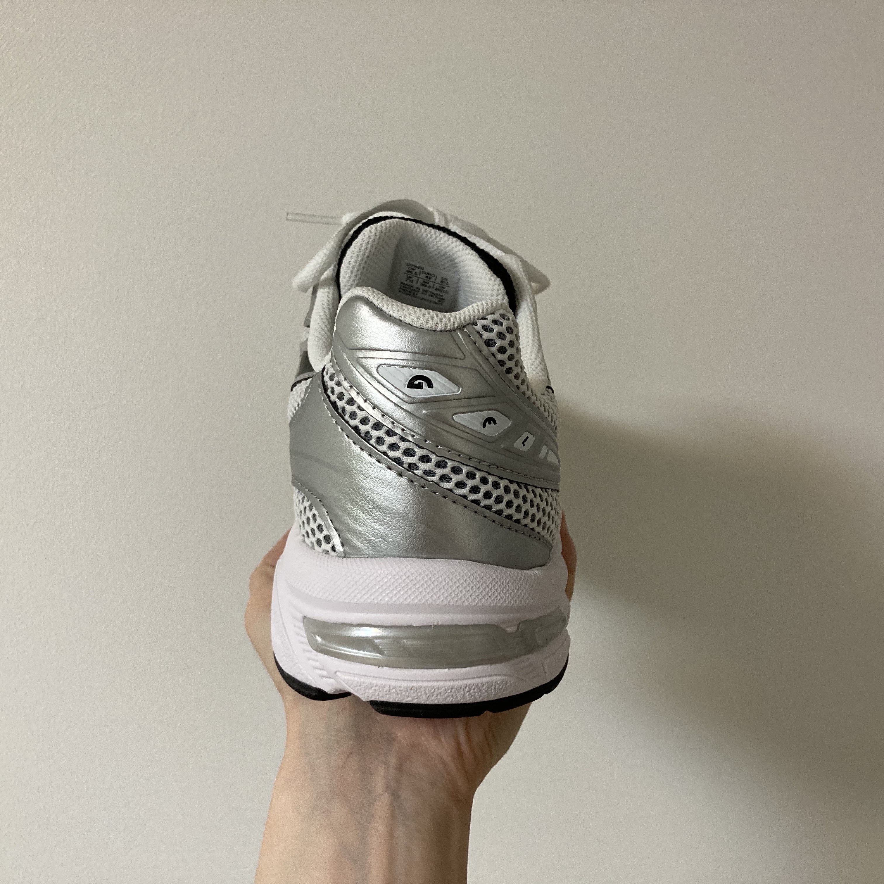 Asics Gel-1130 White Black 착용 스타일 - 7