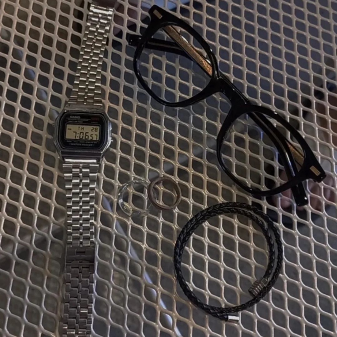 Casio A-158WA-1 착용 스타일