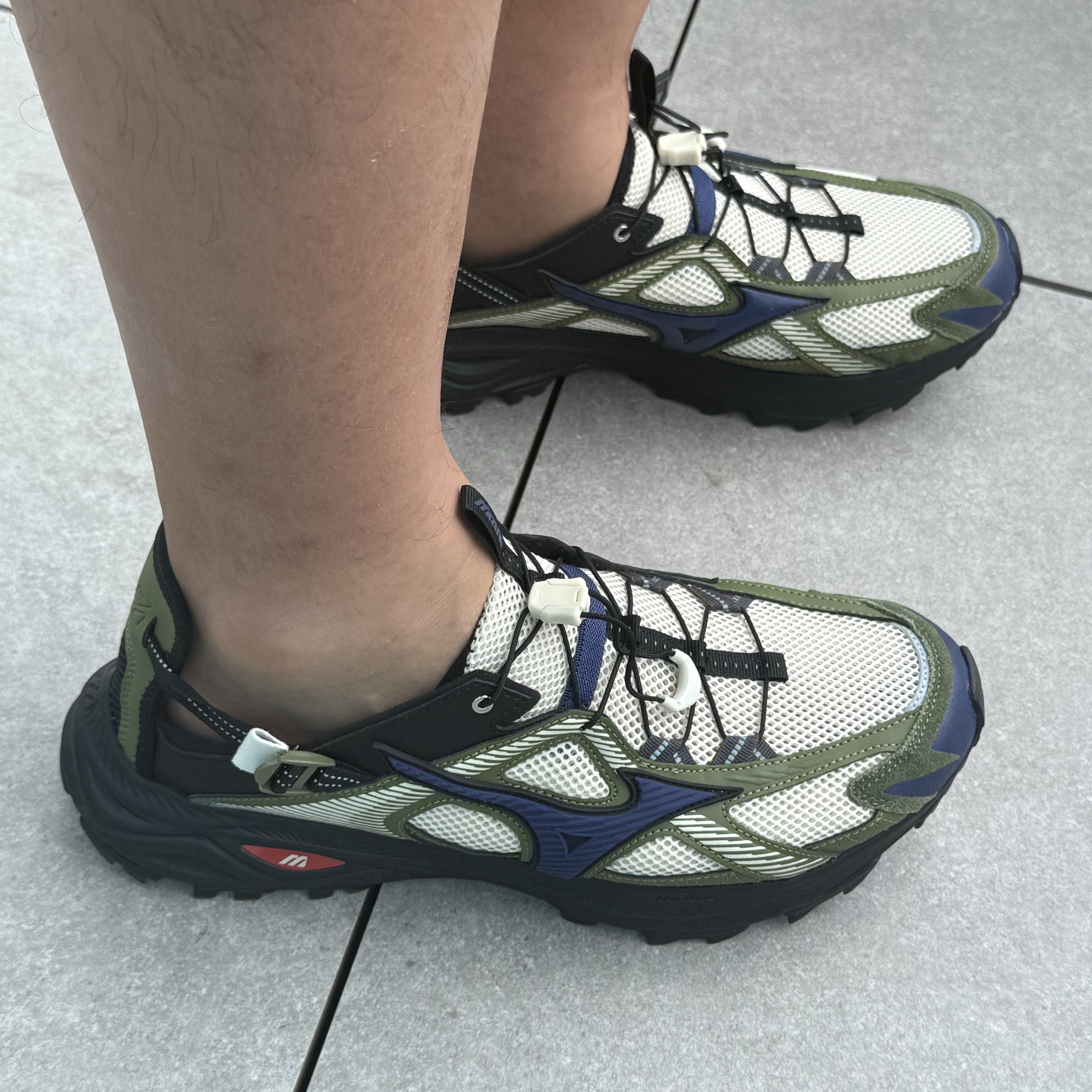 Mizuno Racer Trail SE Khaki 착용 스타일 - 3