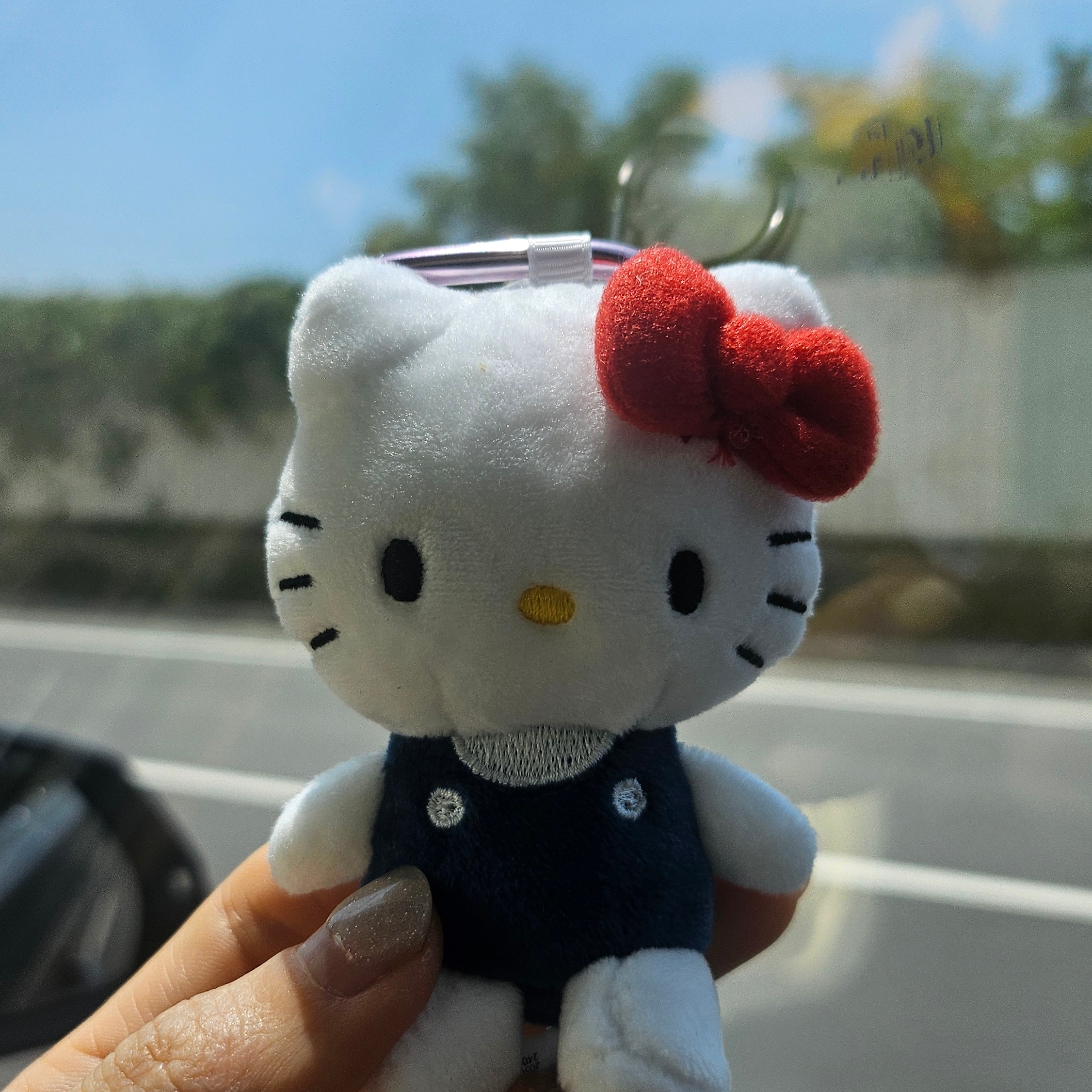 Sanrio Hello Kitty Mini Mascot Holder 착용 스타일