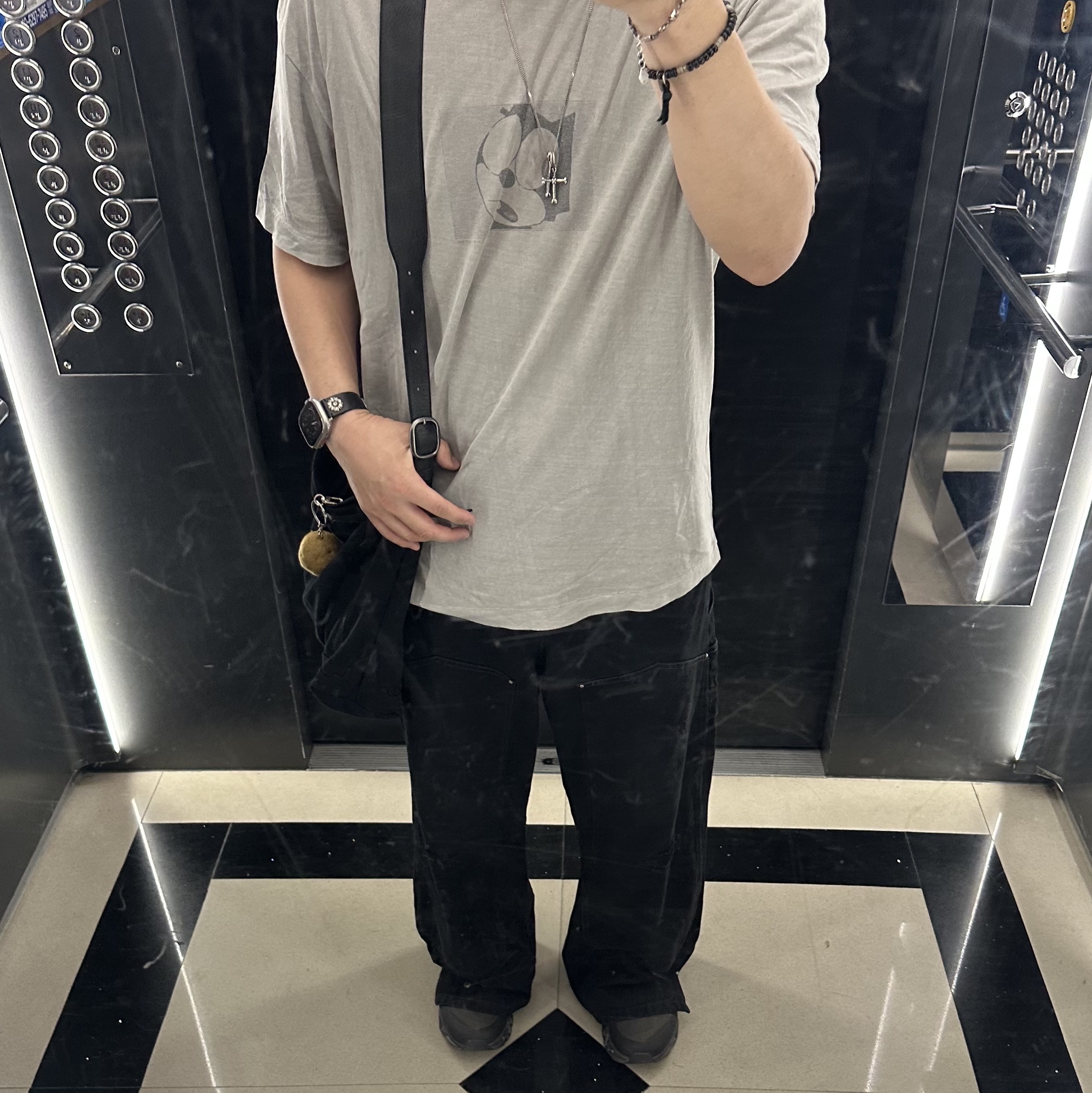 On Running x Post Archive Faction (Paf) Cloudmonster 2 Thorn Brown, Polyteru 1011 Fleur Patched Cross Bag Striped Black 착용 스타일