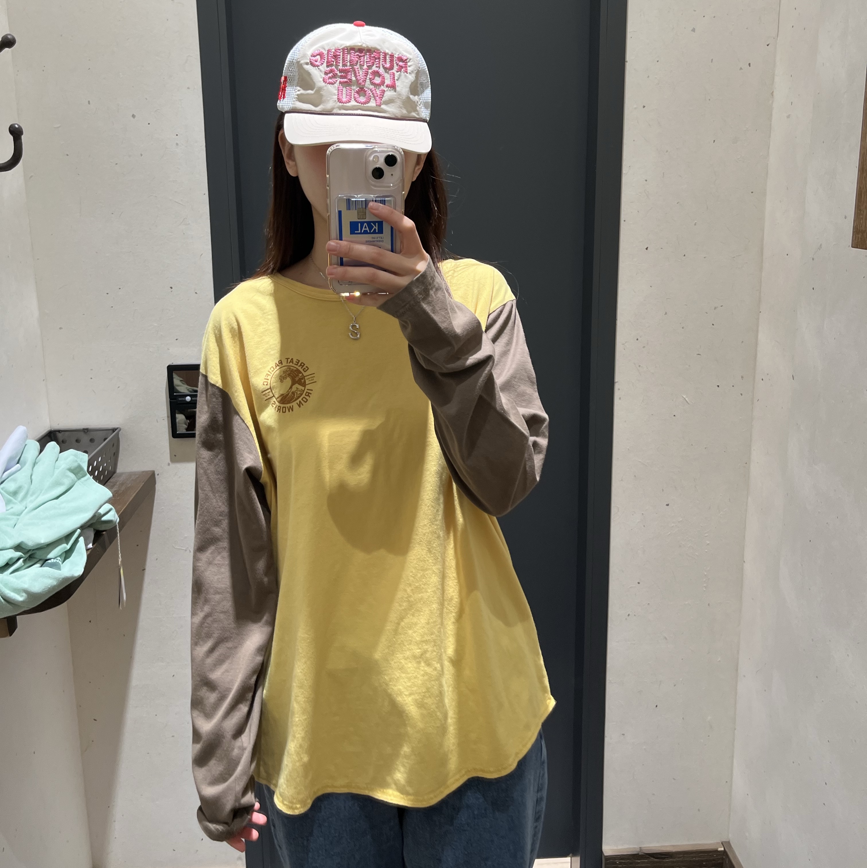 Alex Zono I Dig Running Trucker Hat OG Brown 착용 스타일 - 2