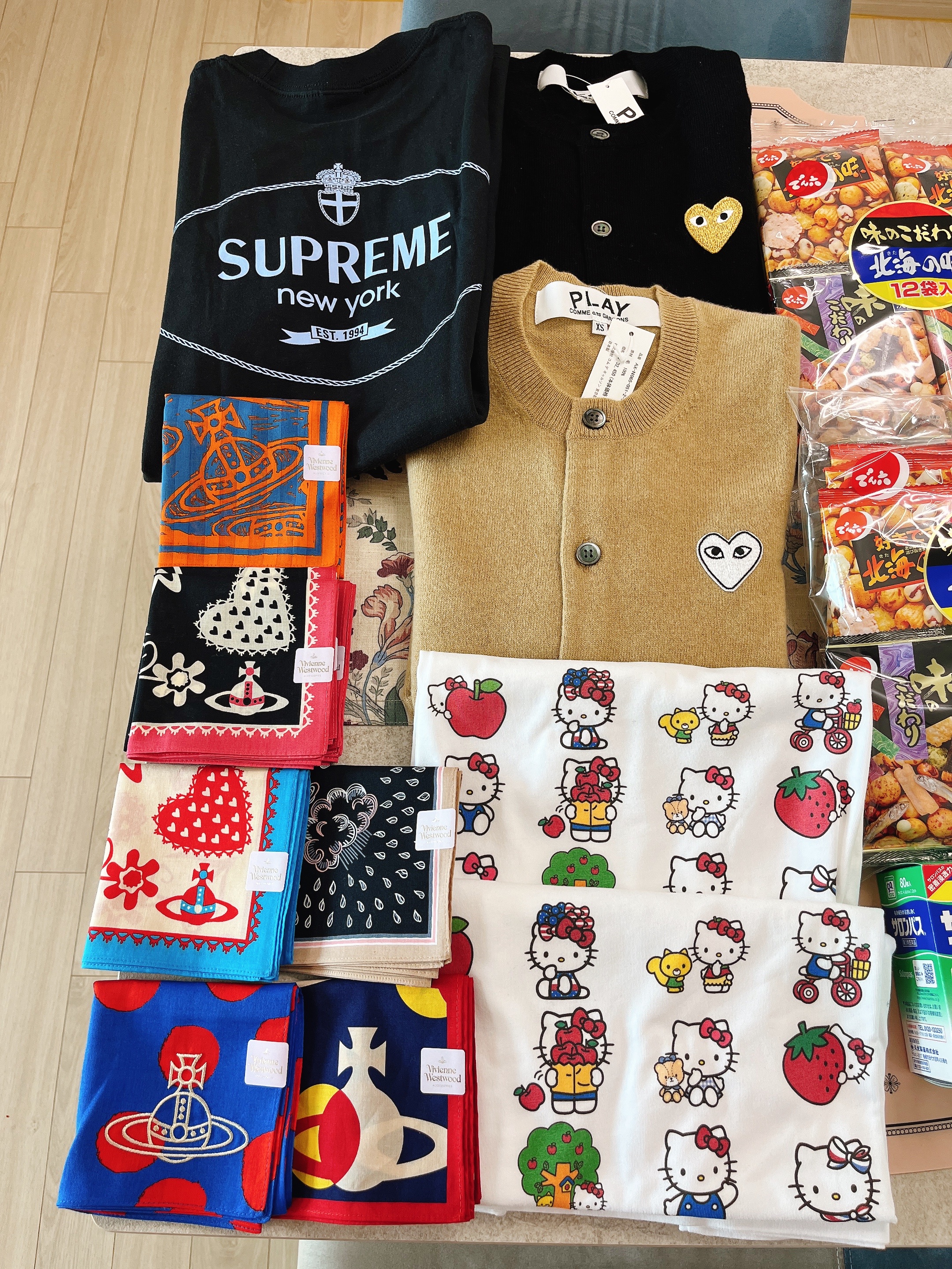 Supreme Crest T-Shirt Black - 24FW 착용 스타일 - 1