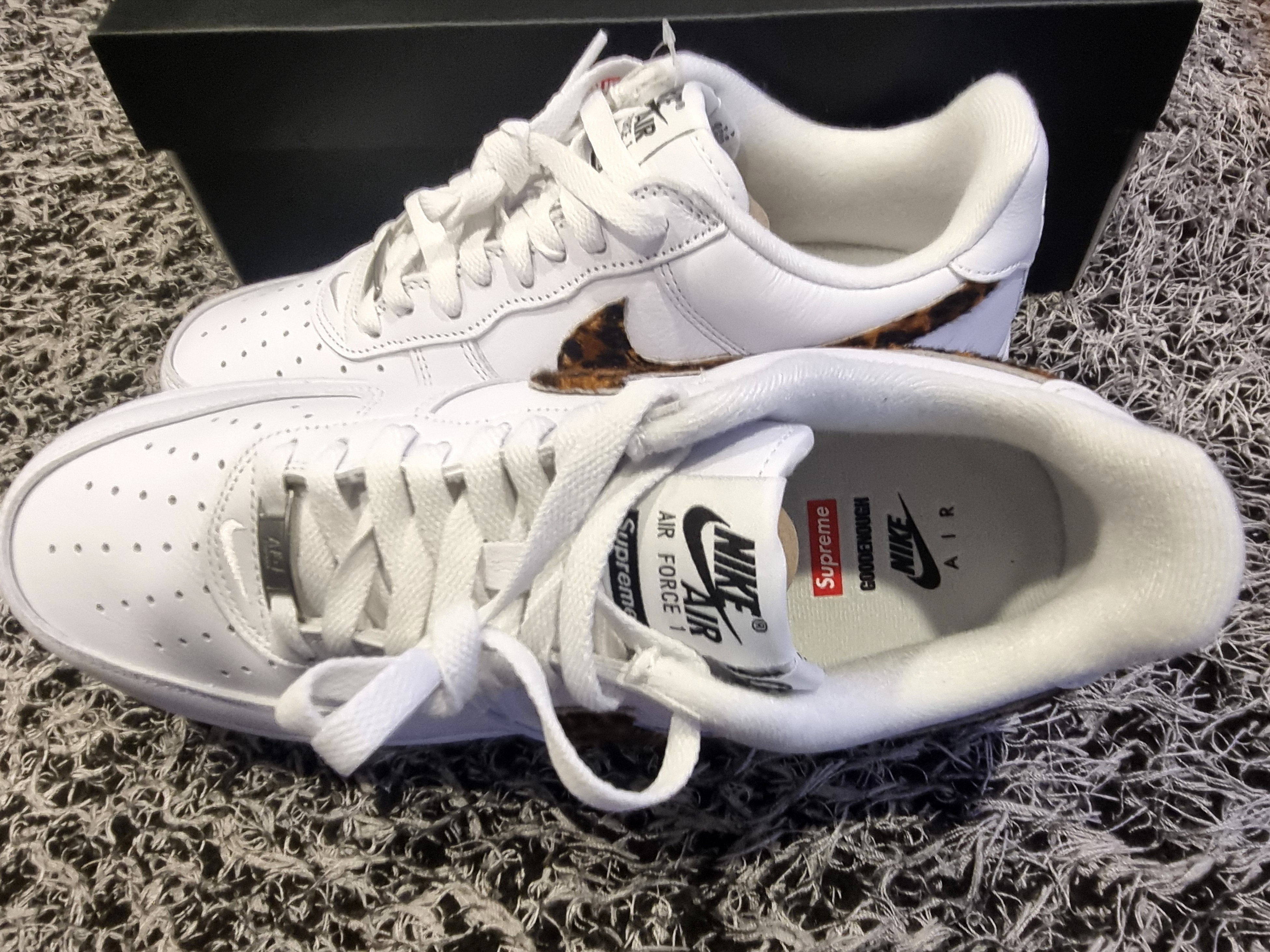 Nike x Supreme x GOODENOUGH Air Force 1 Low White - 25SS 착용 스타일 - 7