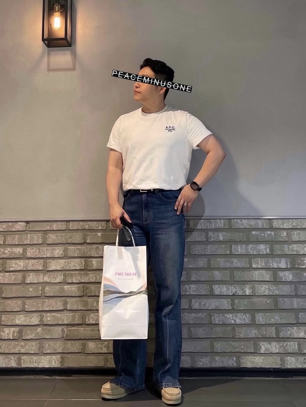 A.P.C. Raymond T-Shirt White 착용 스타일